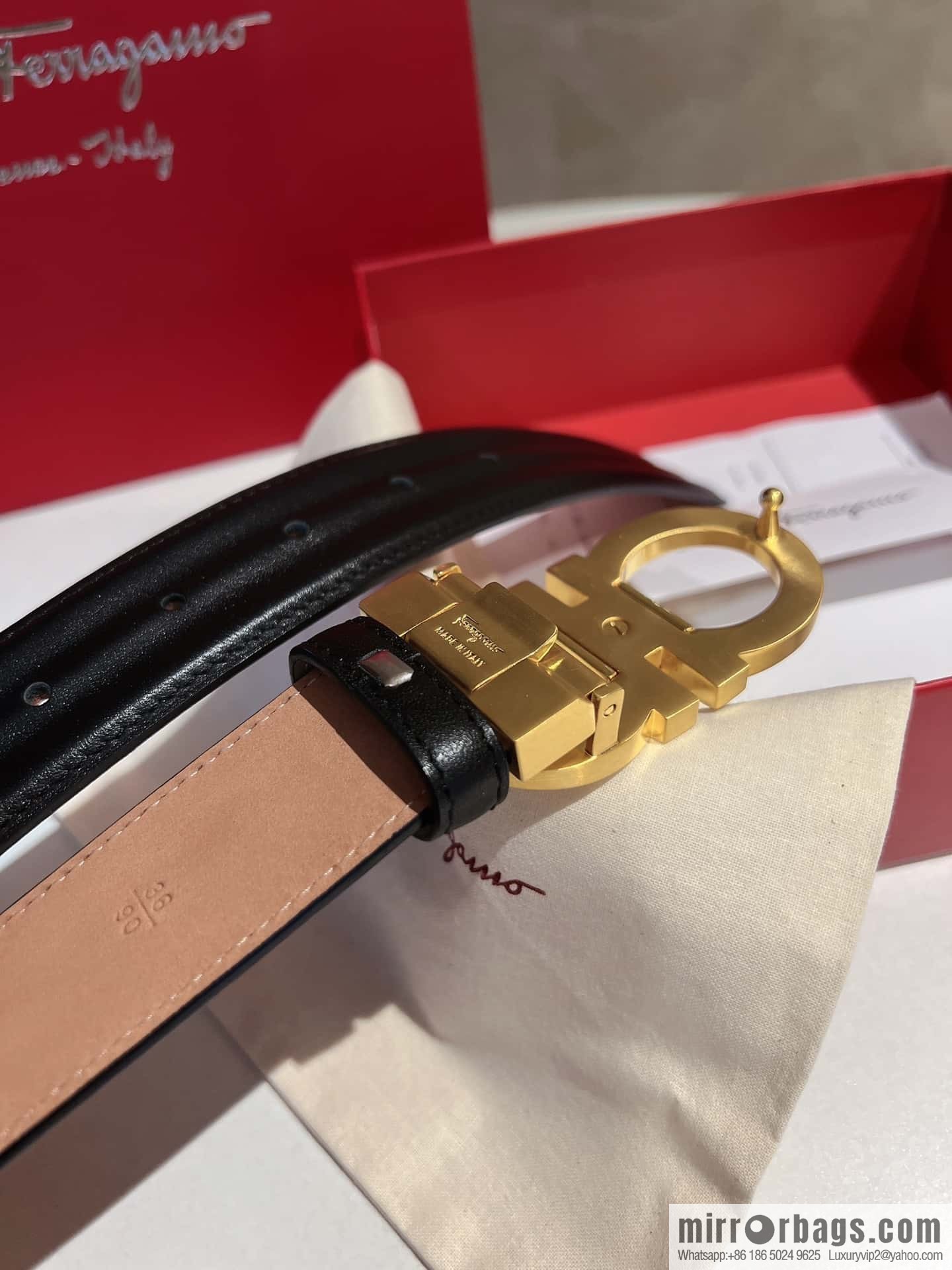 Ferragamo Ferragamo, boutique 8-character counter version, metal buckle 3.5cm belt