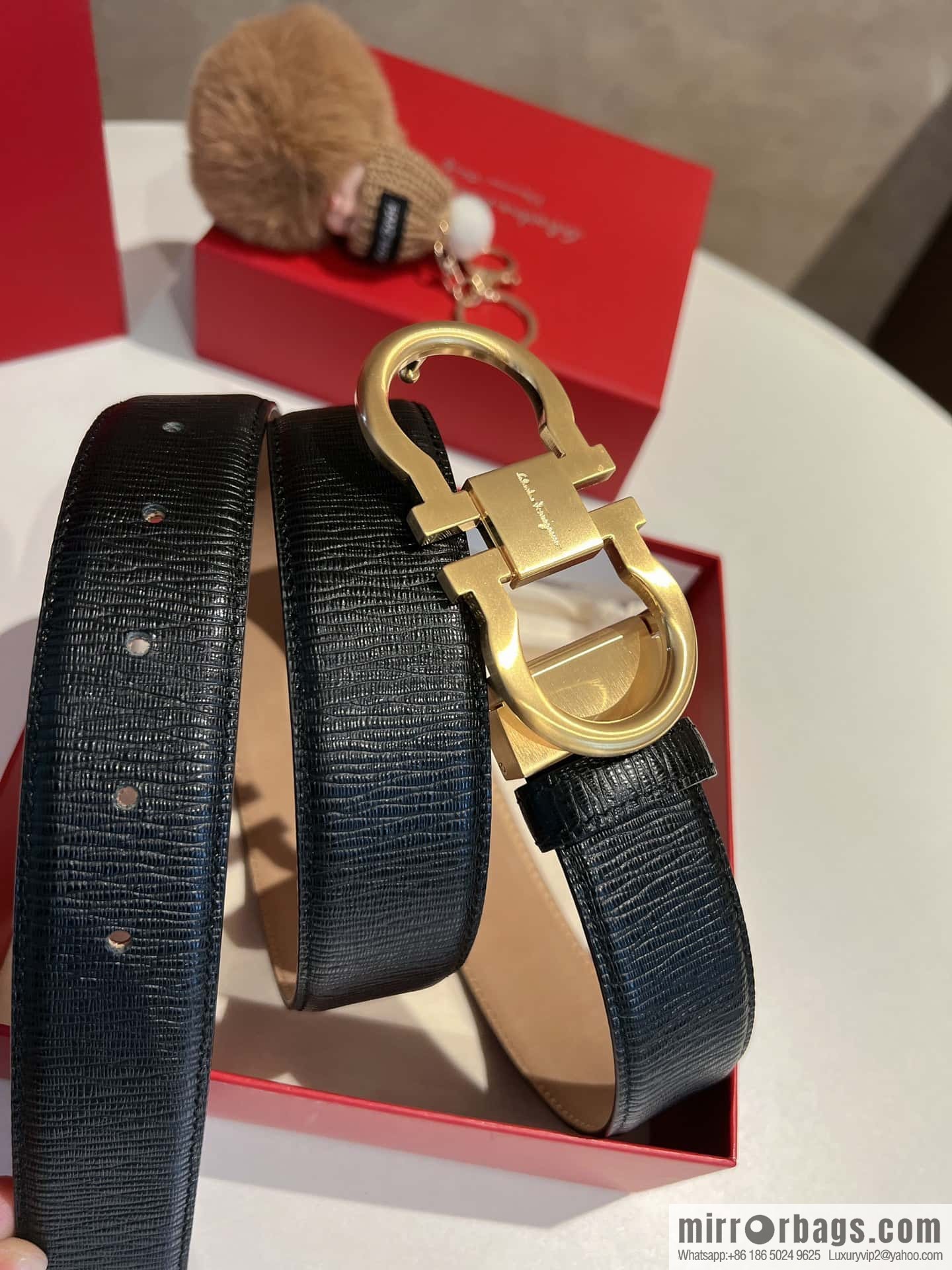 Ferragamo Ferragamo, exquisite 8-figure metal clasp, metal clasp flat brushed belt 3.5cm