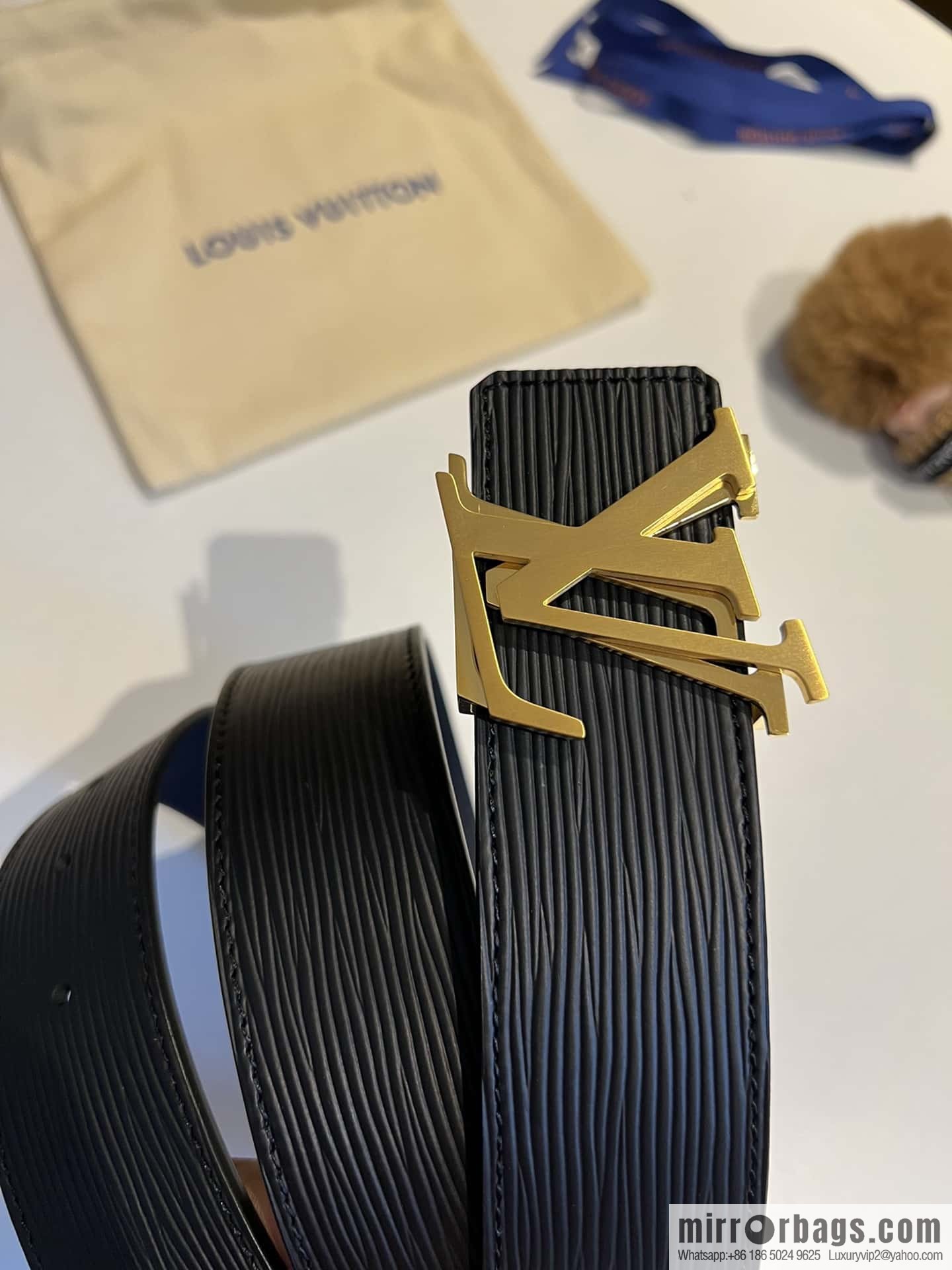 LV/Louis Vuitton LV Shake 40 mm Double Sided Belt
