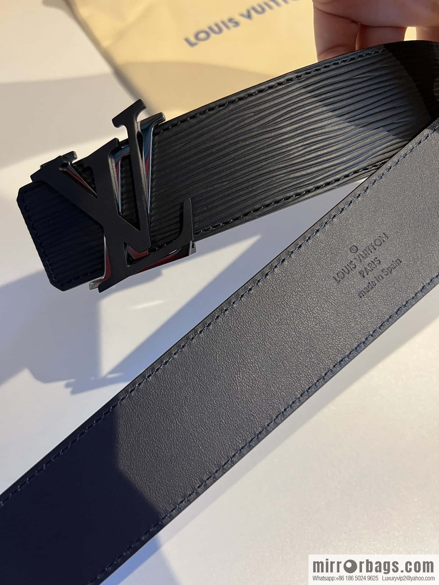 LV/Louis Vuitton LV Shake 40 mm Double Sided Belt