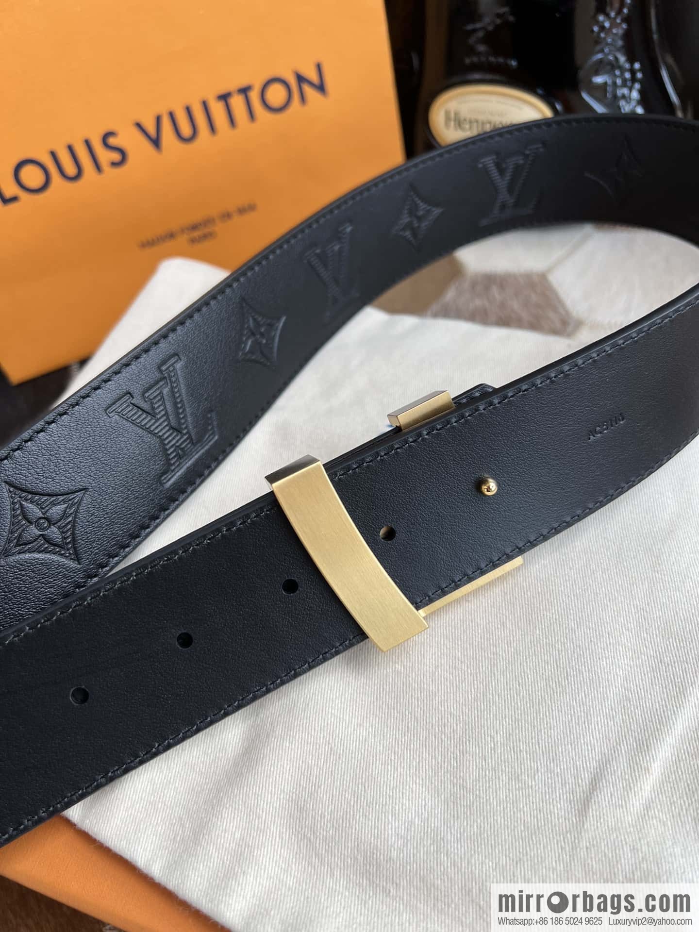 LV/Louis Vuitton, letter metal buckle cowhide embossed belt 40mm.