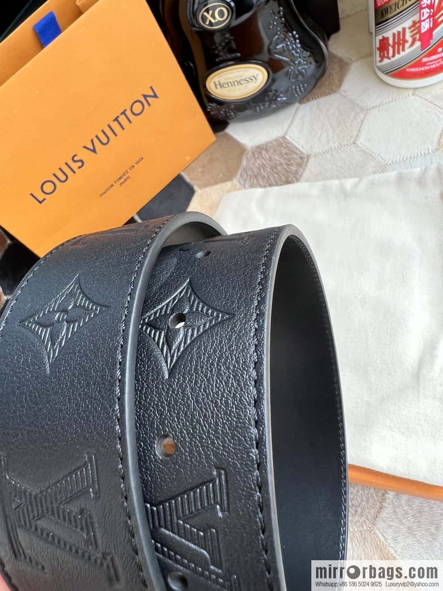 LV/Louis Vuitton, letter metal buckle cowhide embossed belt 40mm.