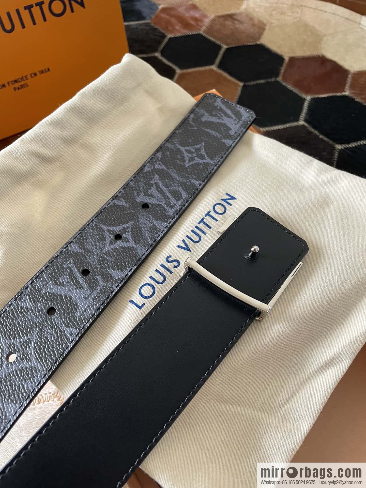 LV Monogram pattern calfskin, stainless steel letter rolling sand buckle 4.0CM belt