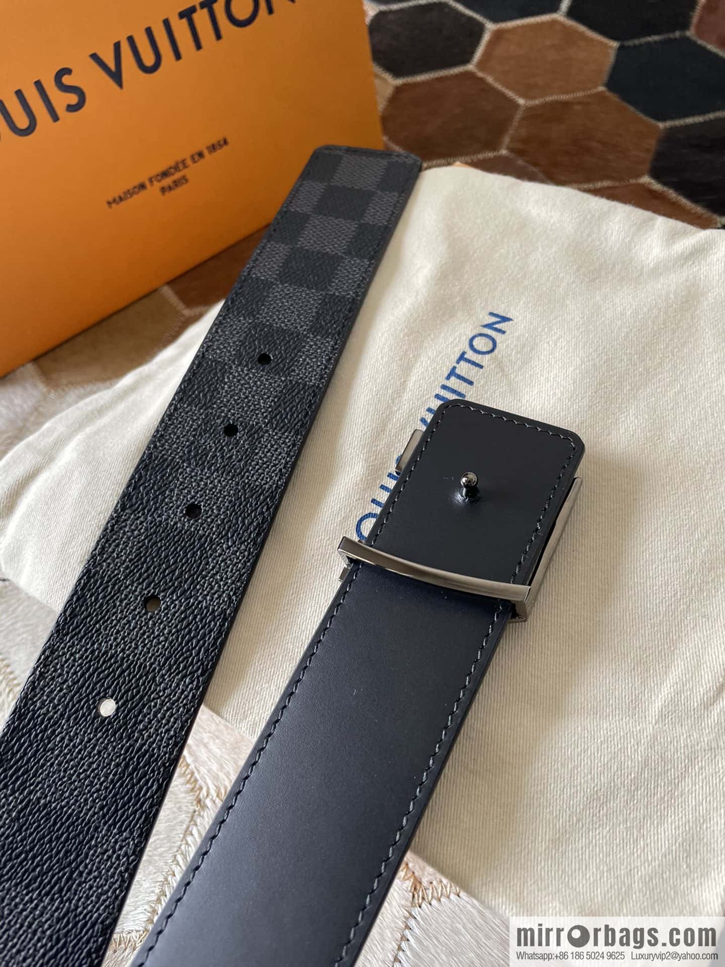 LV Monogram pattern calfskin, stainless steel letter rolling sand buckle 4.0CM belt