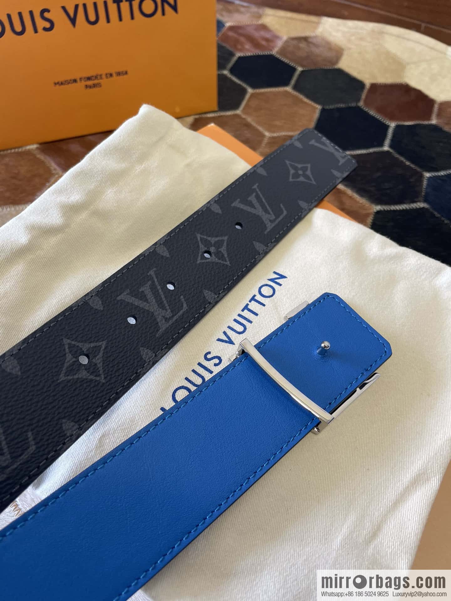 LV Monogram pattern calfskin, stainless steel letter rolling sand buckle 4.0CM belt