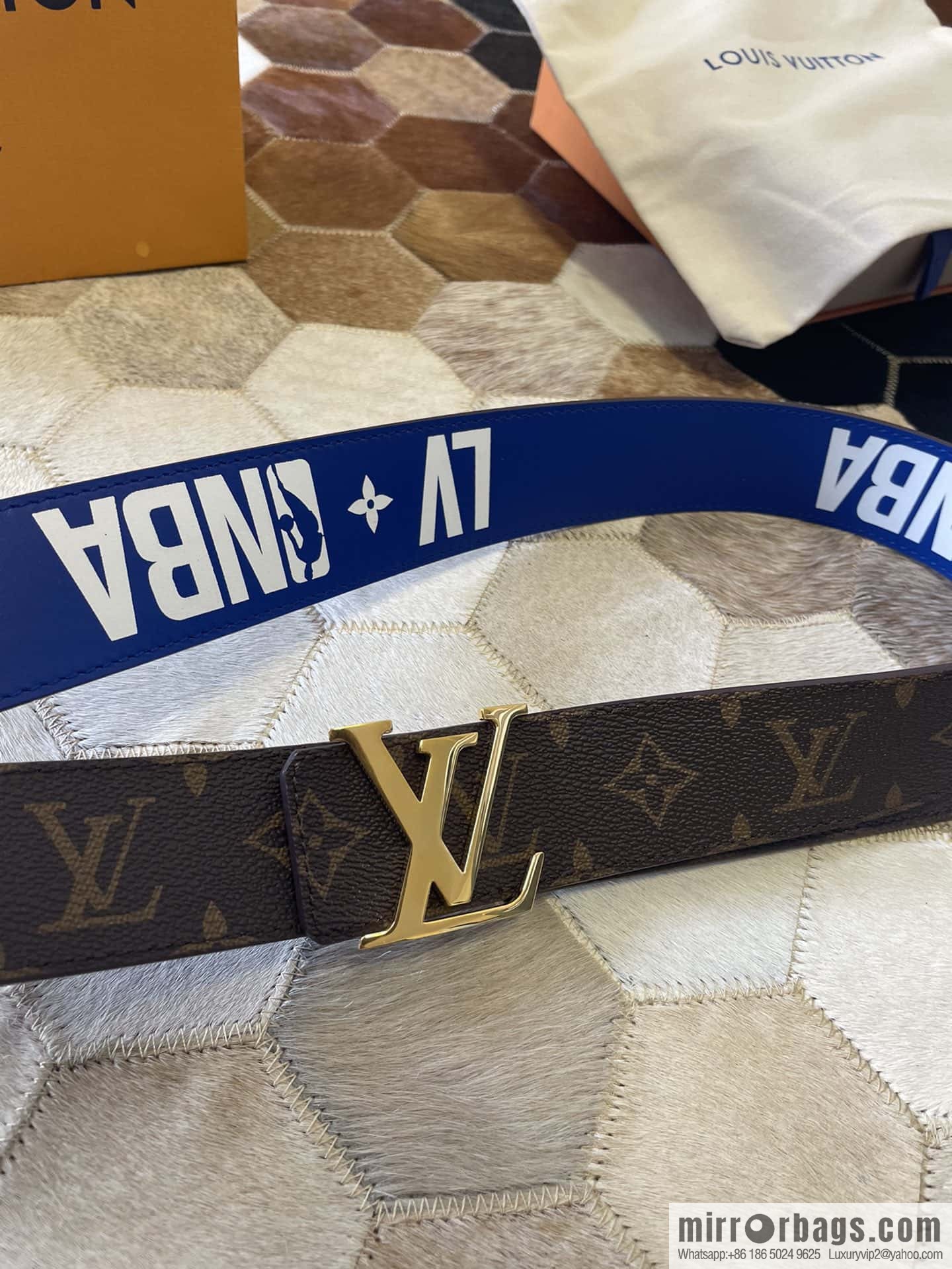 LV Monogram pattern calfskin, stainless steel letter rolling sand buckle 4.0CM belt