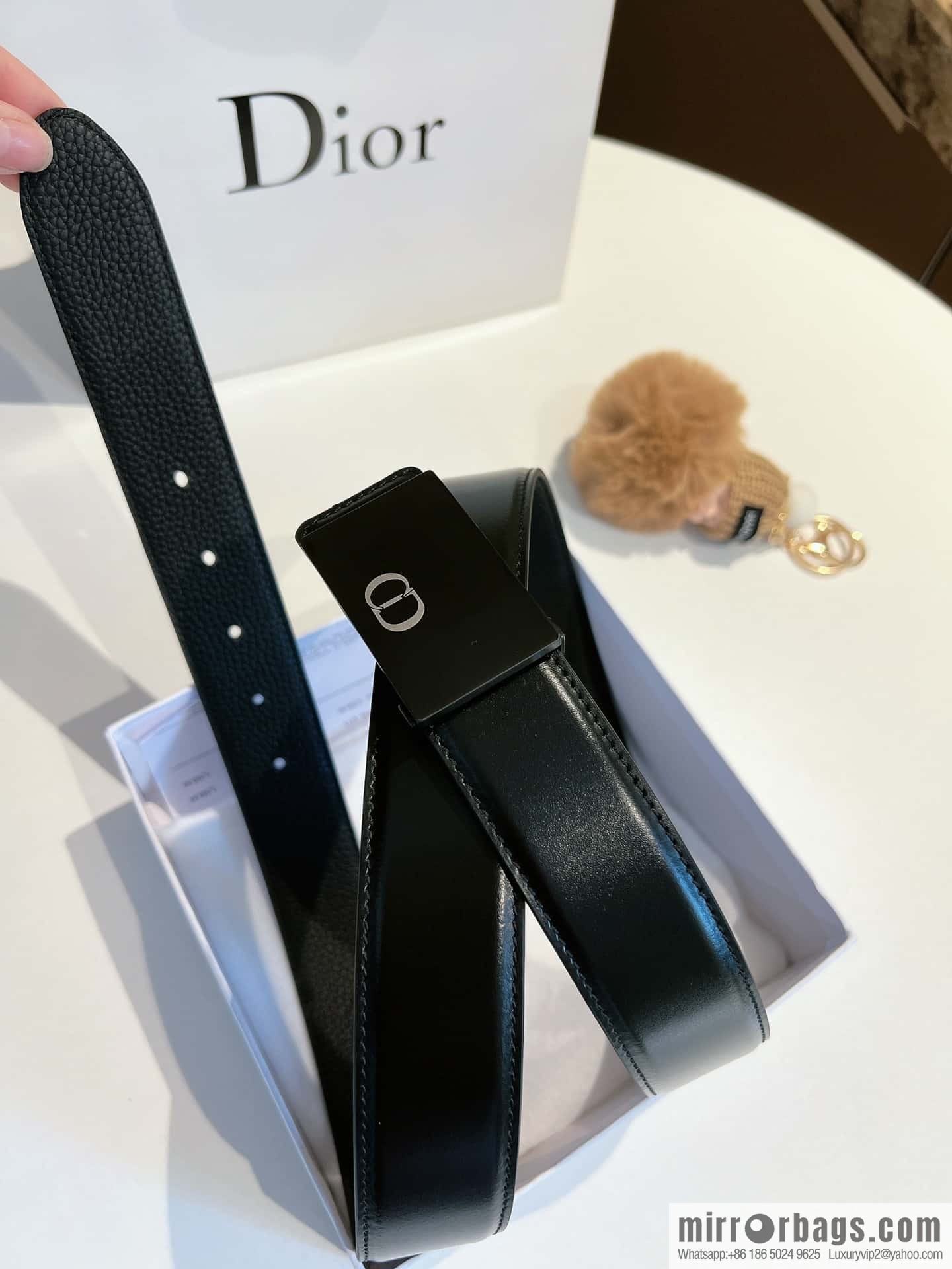 DIOR Dior, cowhide leather two-sided brushed craft plate buckle 35mm belt