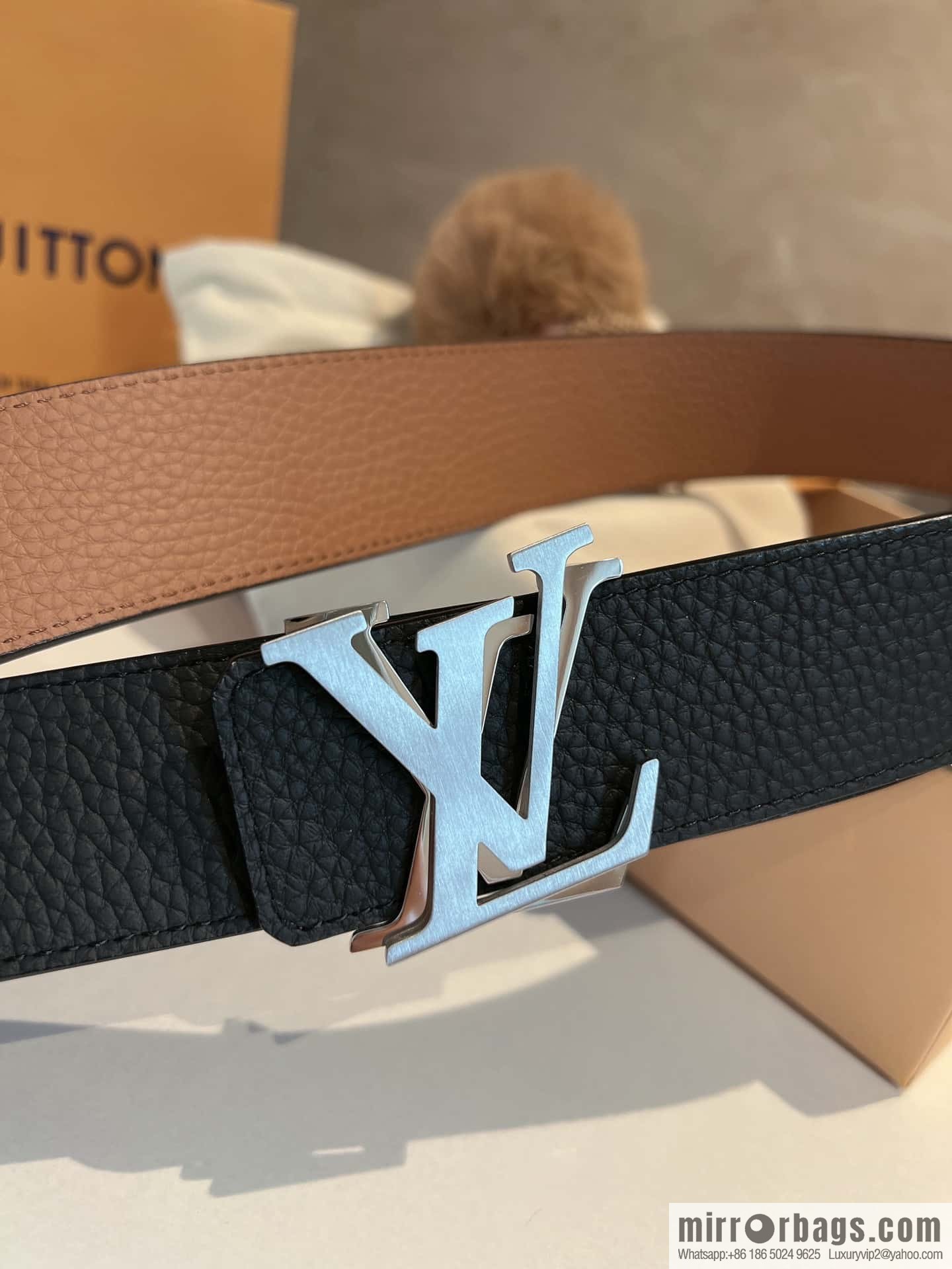 LV/Louis Vuitton LV Shake 40 mm Double Sided Belt