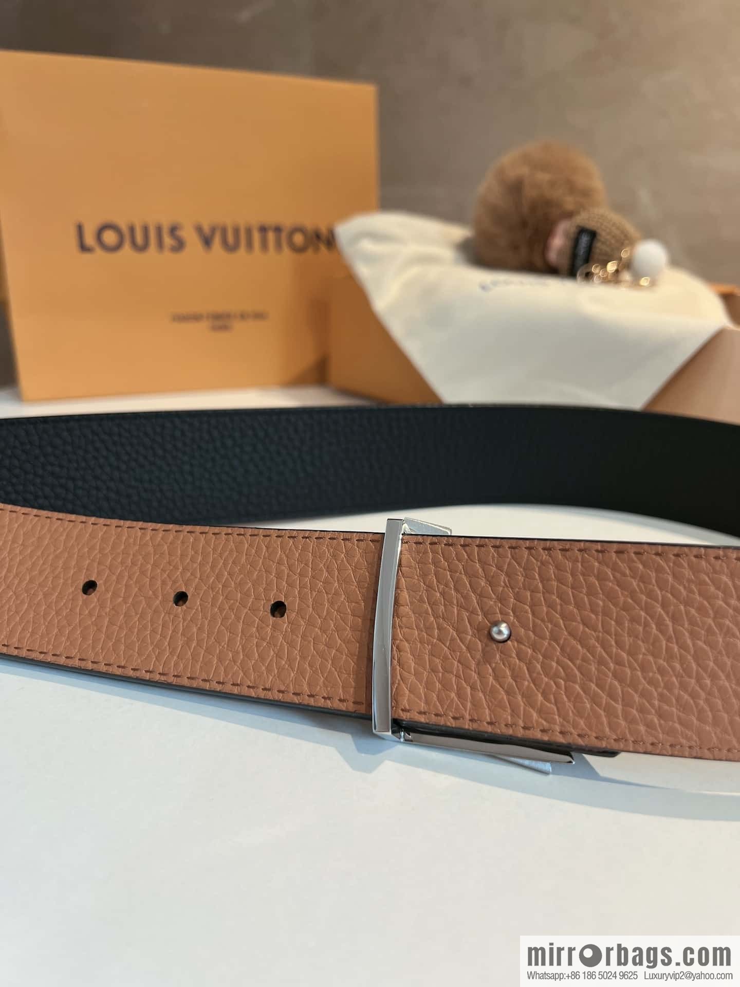 LV/Louis Vuitton LV Shake 40 mm Double Sided Belt