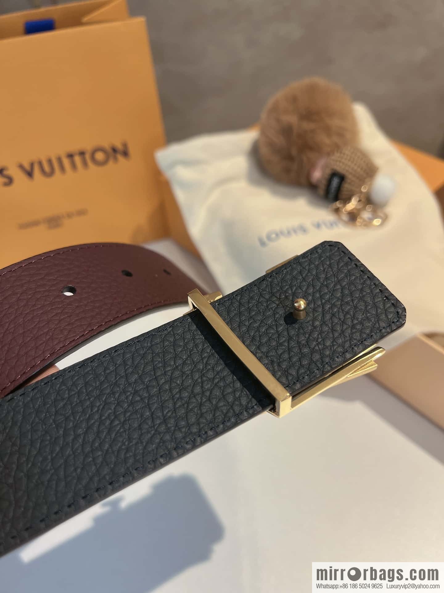 LV/Louis Vuitton LV Shake 40 mm Double Sided Belt
