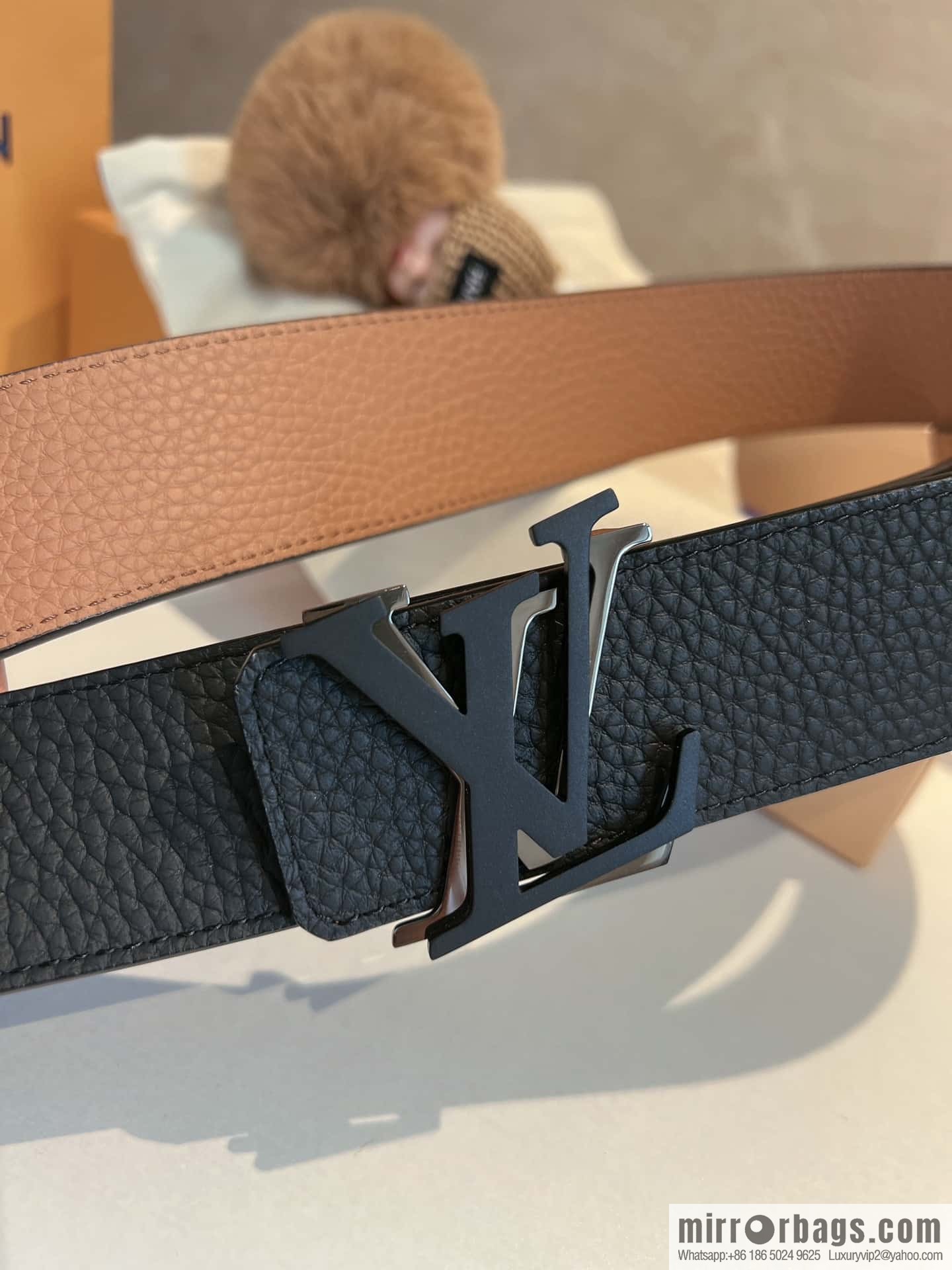 LV/Louis Vuitton LV Shake 40 mm Double Sided Belt