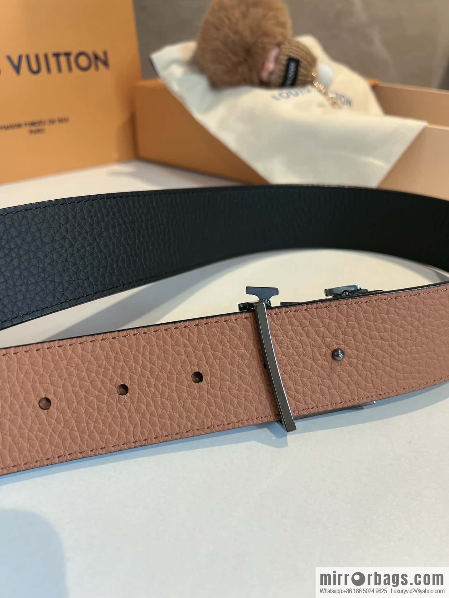 LV/Louis Vuitton LV Shake 40 mm Double Sided Belt
