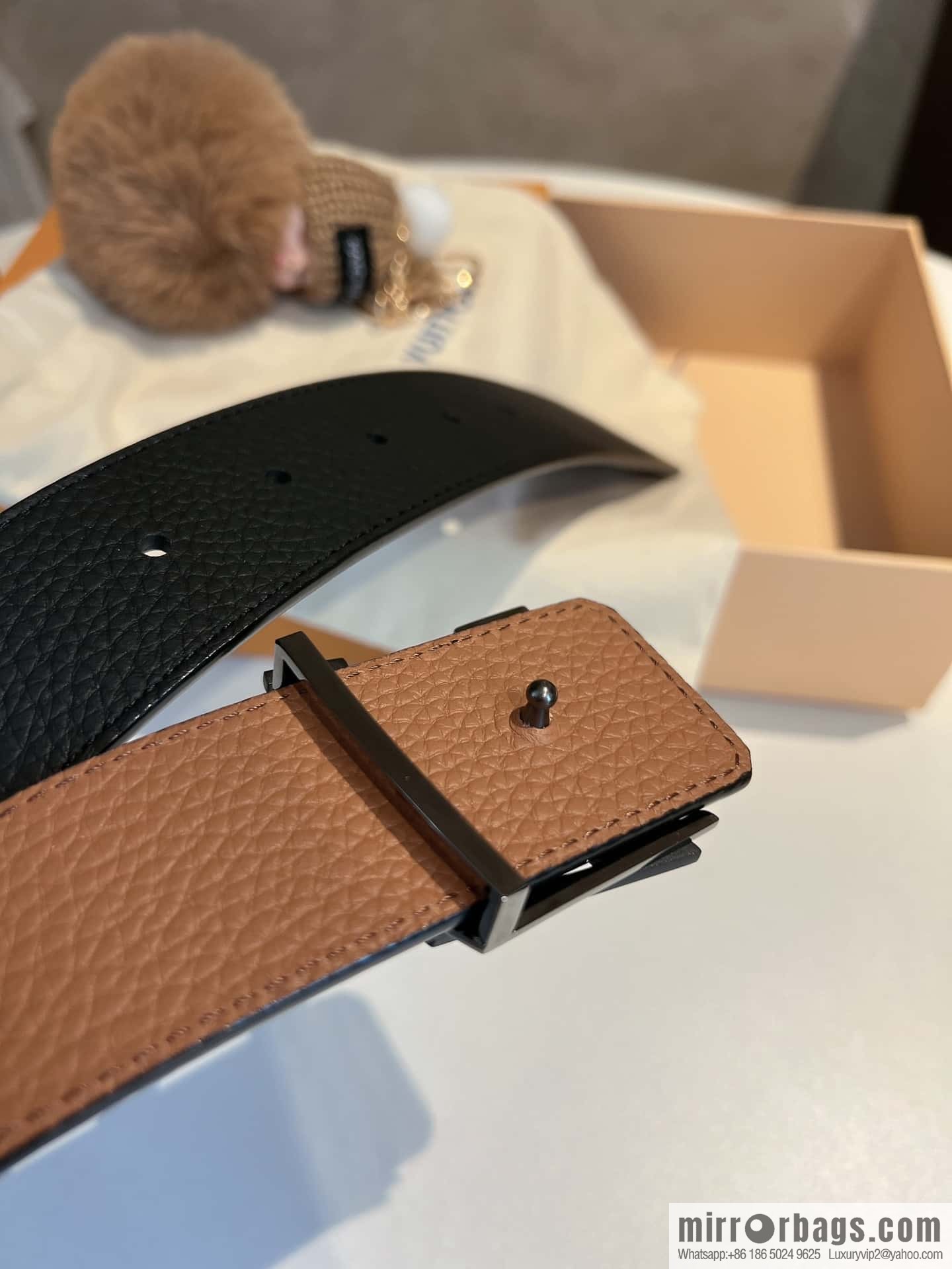 LV/Louis Vuitton LV Shake 40 mm Double Sided Belt