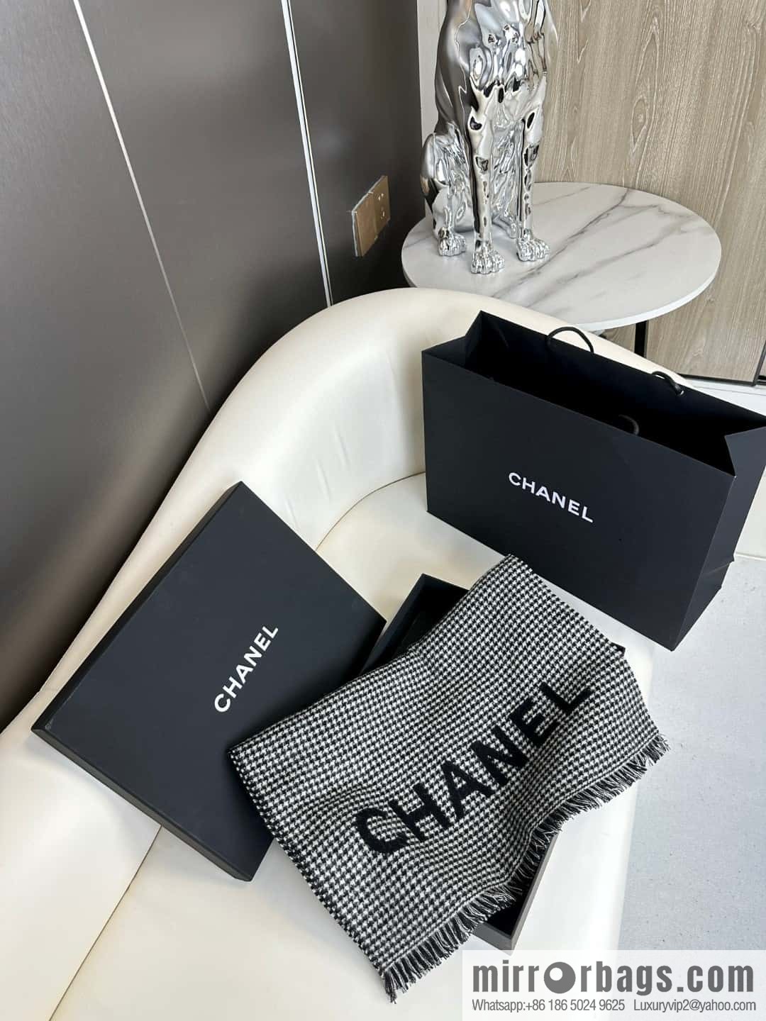 CHANEL Grandma Xiang tail order new 23B thousand bird grid color matching cashmere scarf