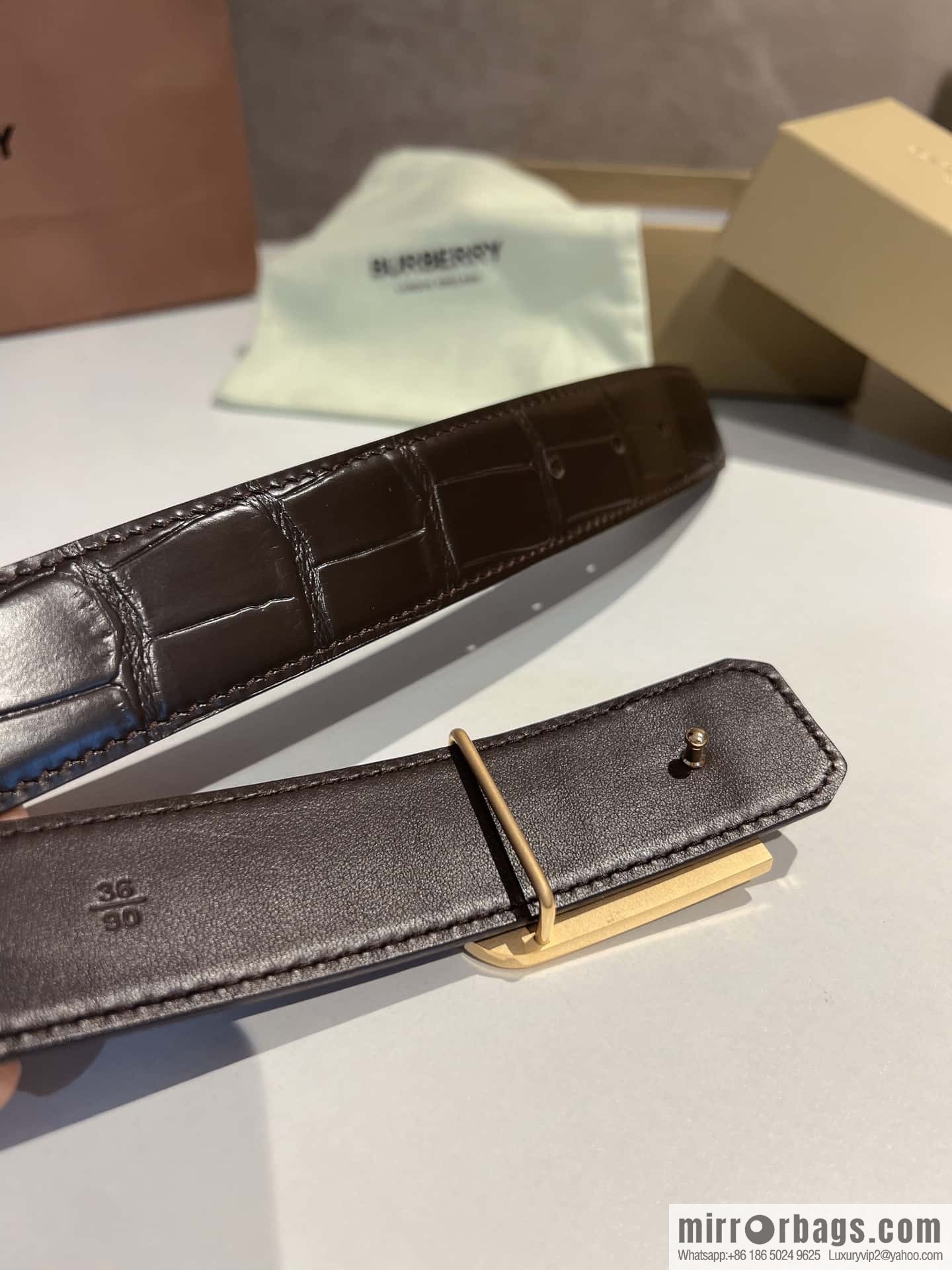 BURBERRY Burberry, stainless steel B-shaped war horse inlaid with metal buckle 3.5cm