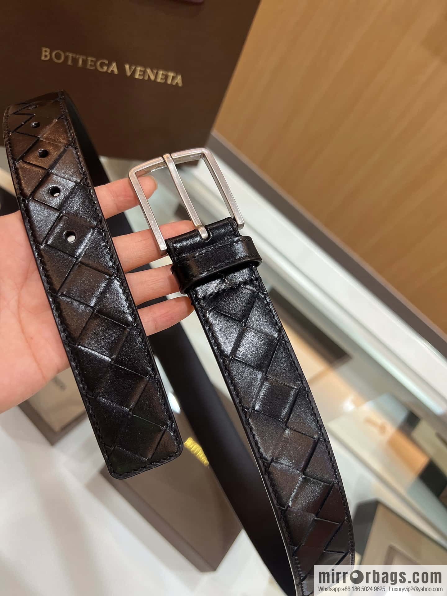 BV Baodiejia, imported cowhide adopts hand-woven matte pin buckle belt 3.5cm belt