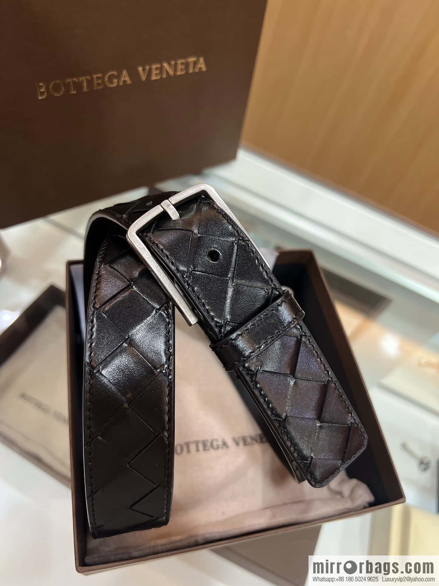BV Baodiejia, imported cowhide adopts hand-woven matte pin buckle belt 3.5cm belt