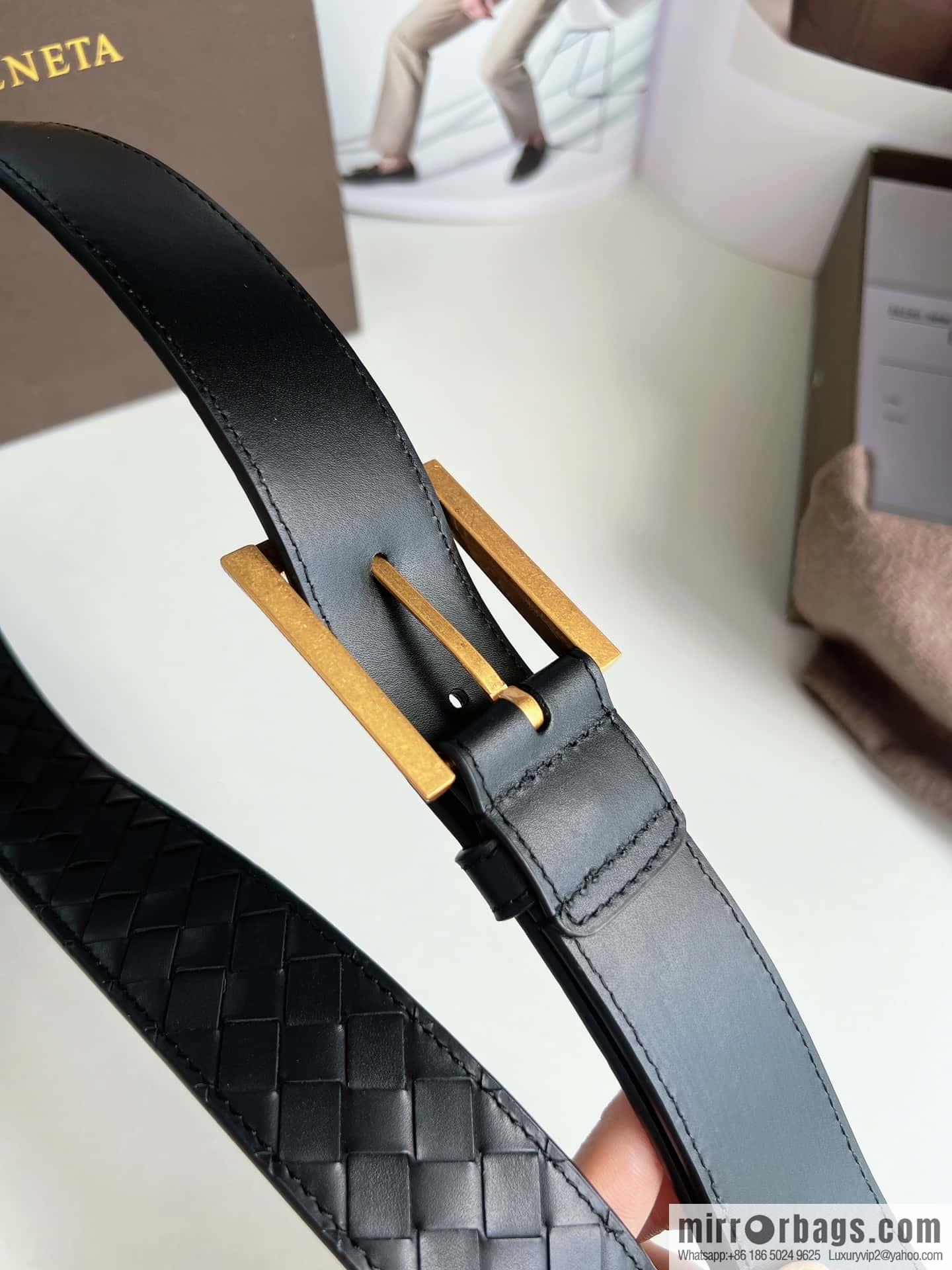 Bottega. Venetia, matte calfskin woven with needle button men's 3.5cm belt