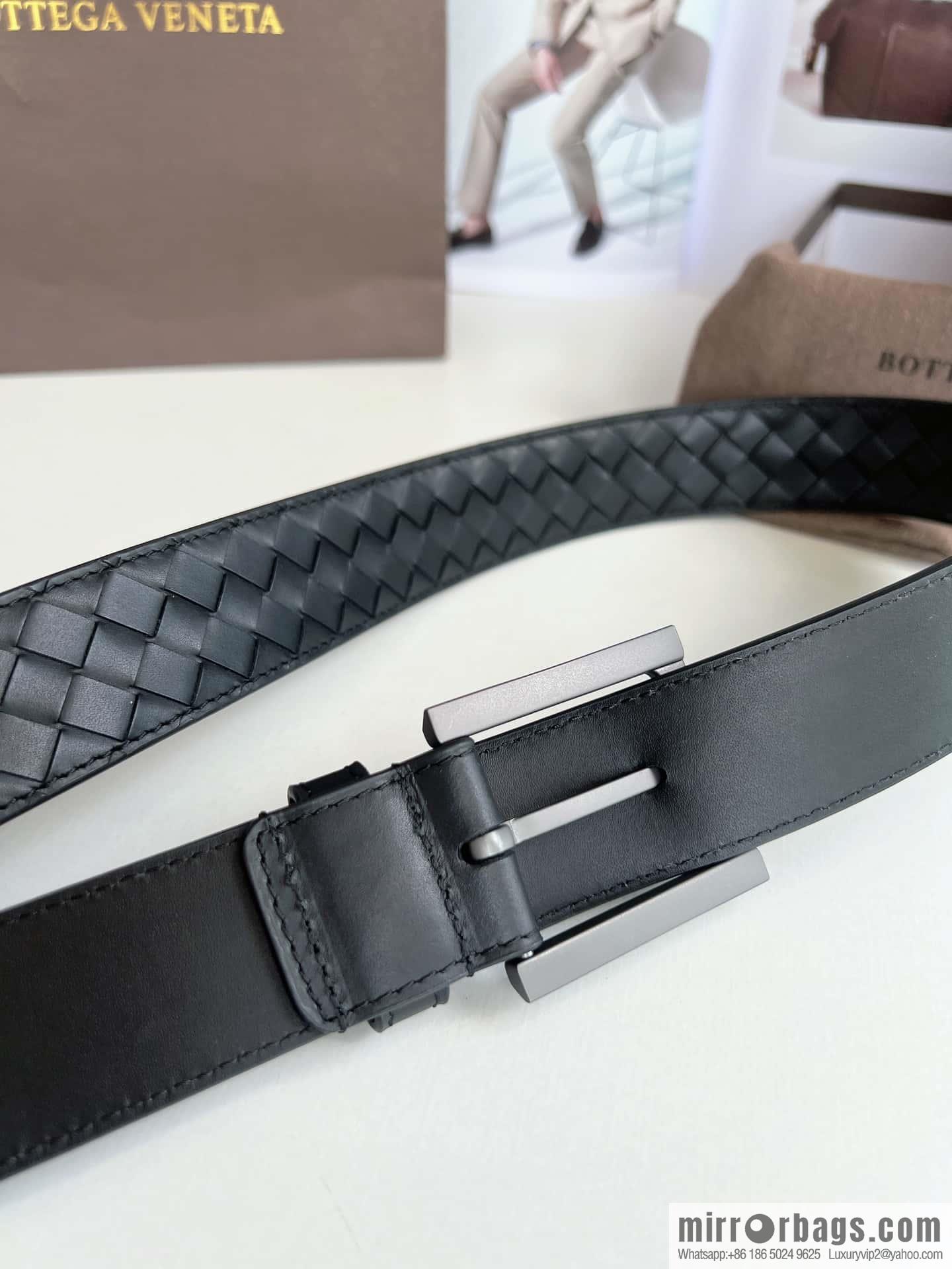 Bottega. Venetia, matte calfskin woven with needle button men's 3.5cm belt