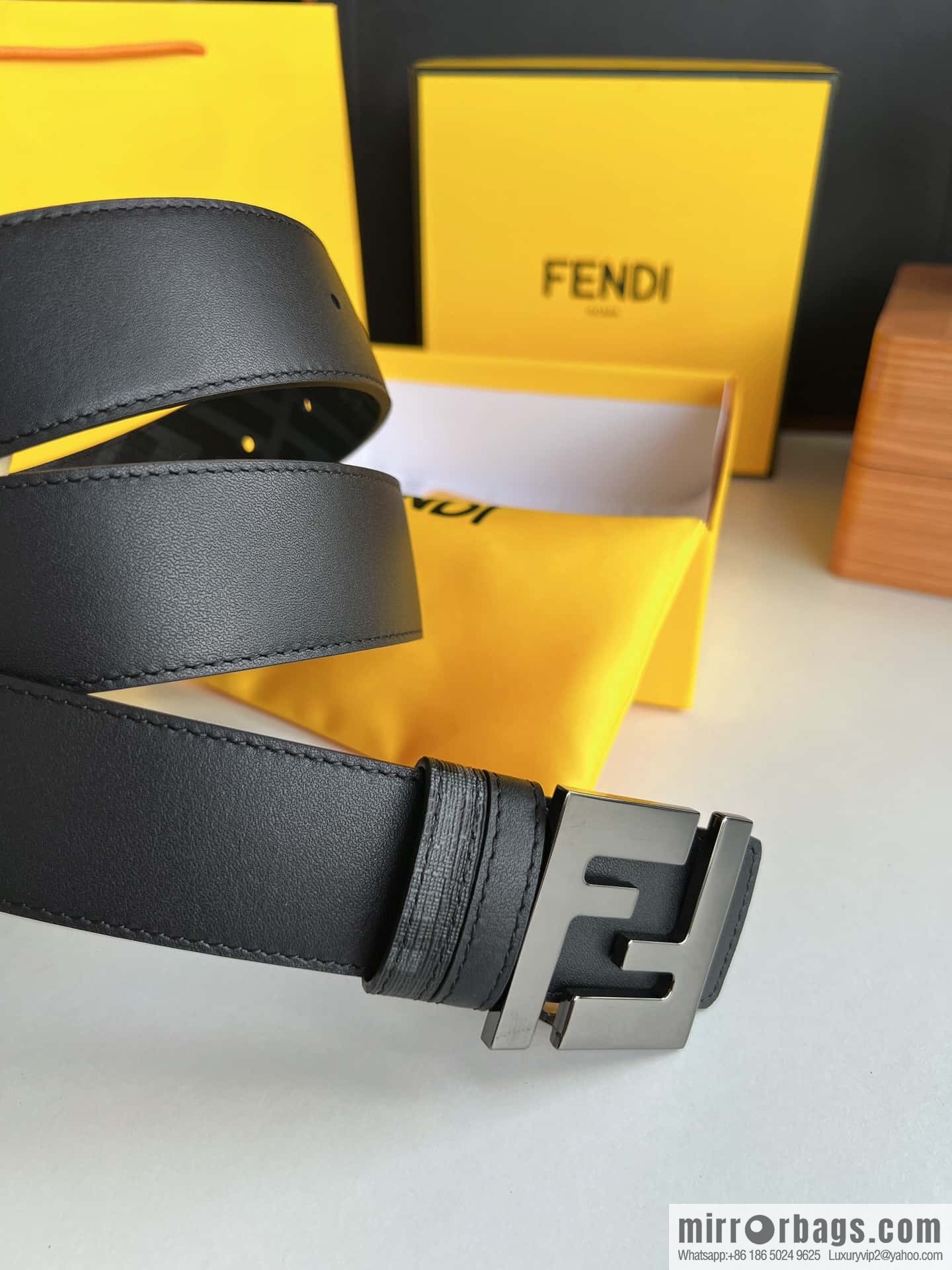 FENDI Fendi, double negative ion metal buckle printed fabric cowhide bottom lining 4.0cm width