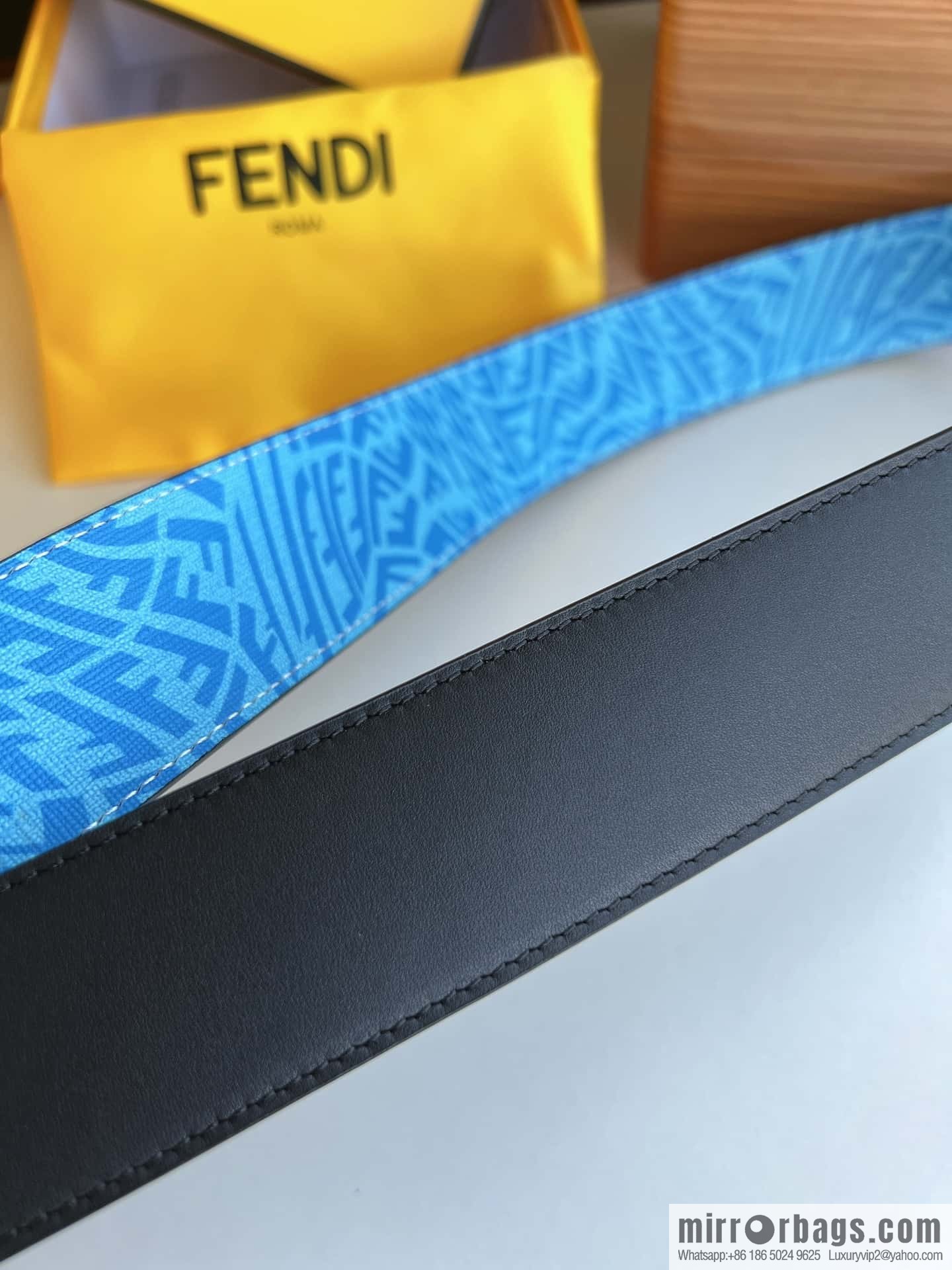 FENDI Fendi, double negative ion metal buckle printed fabric cowhide bottom lining 4.0cm width