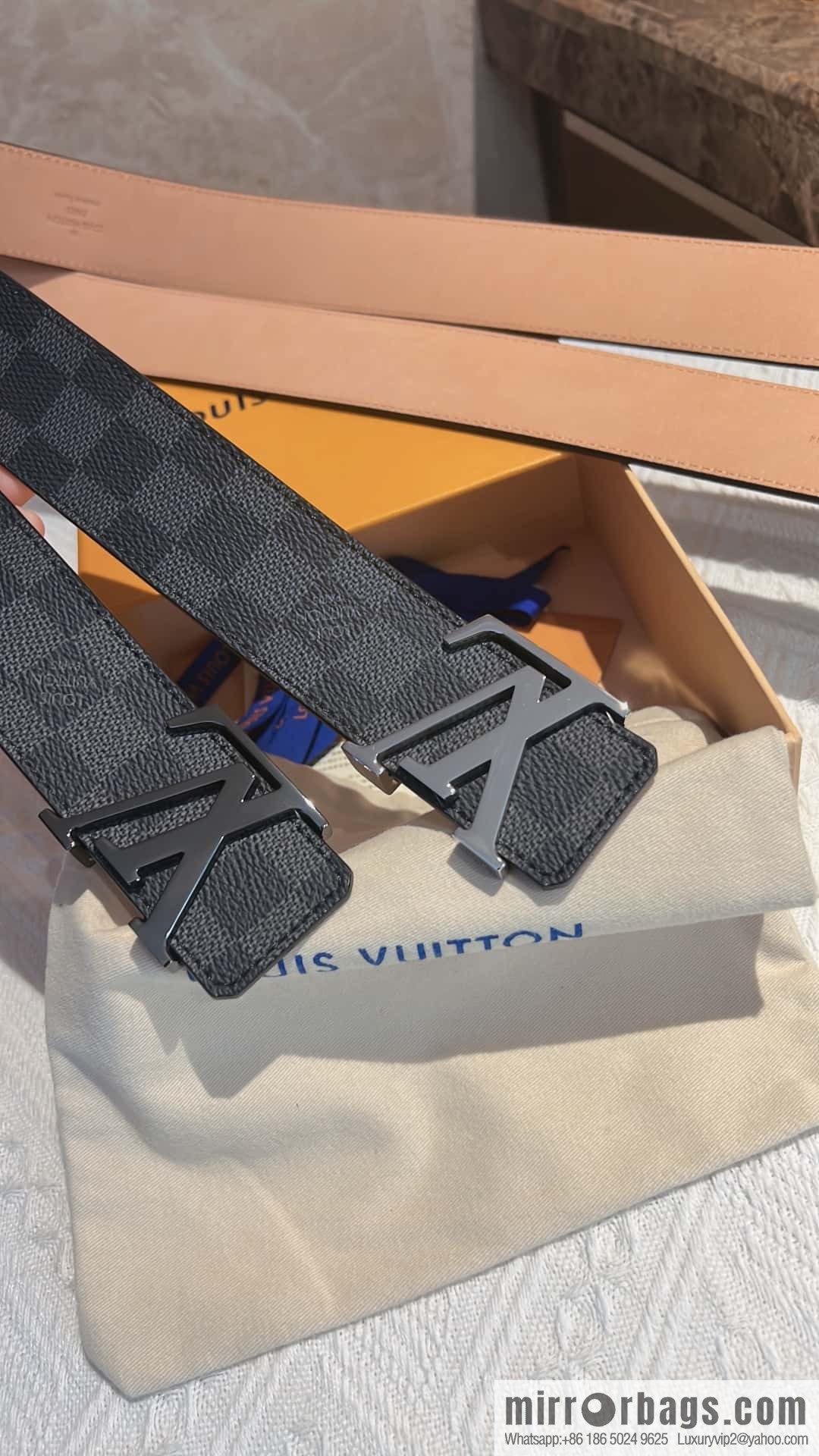 LV signature letter metal buckle belt M9808/M9608/M9610
