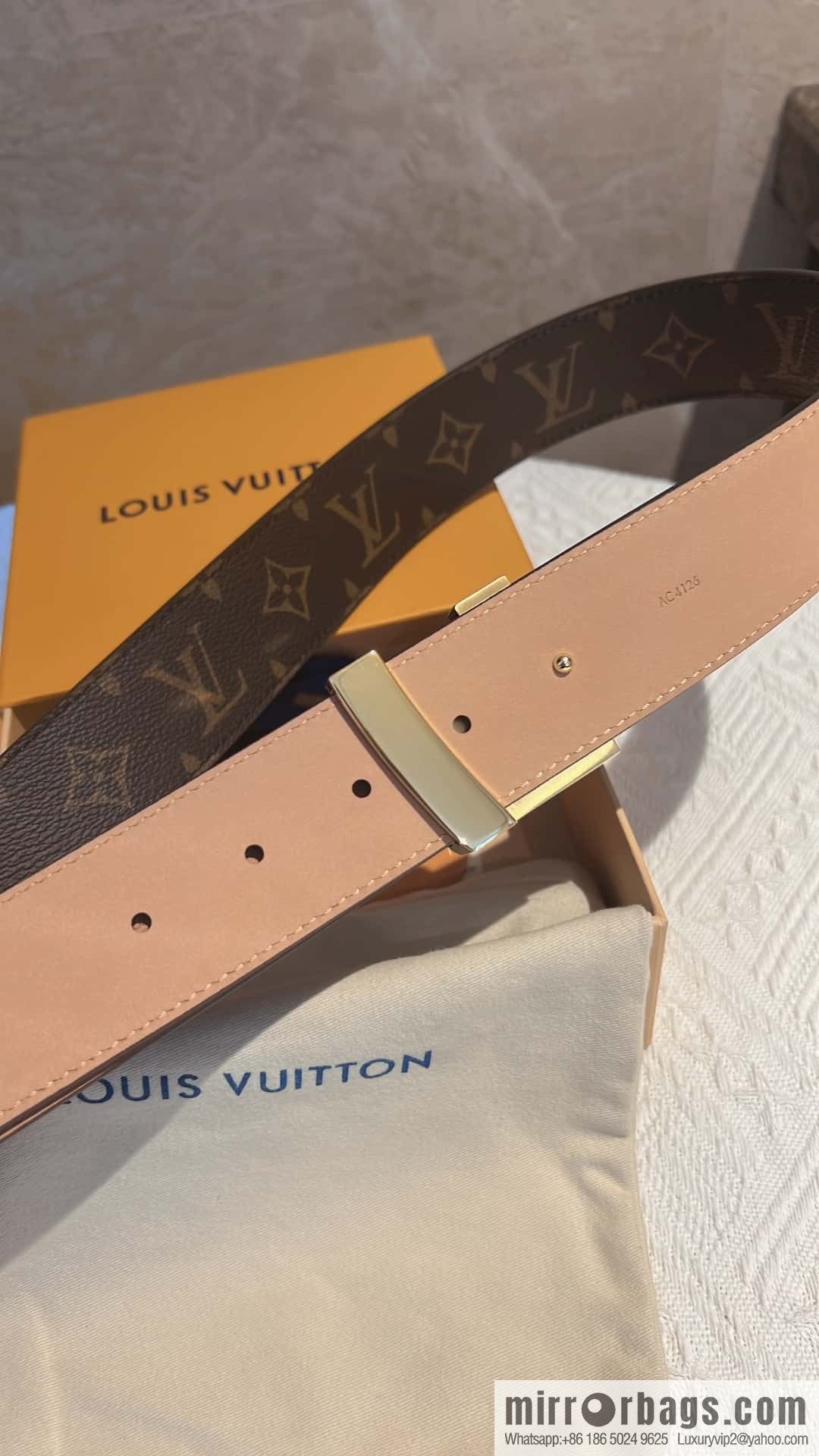 LV signature letter metal buckle belt M9808/M9608/M9610
