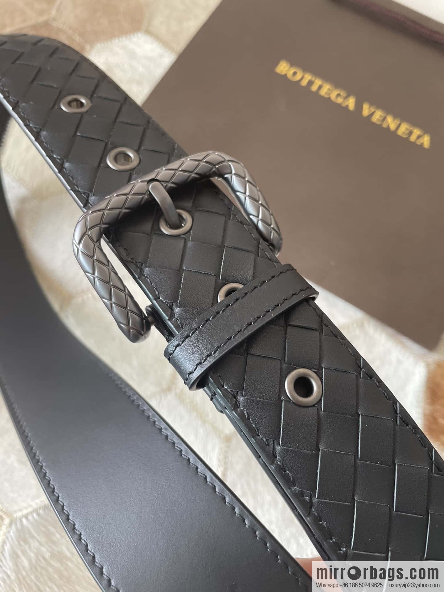 Bottega Veneta Butterfly Home, Men's Hand-woven Cowhide Pattern Engraved Pin Buckle Belt 3.5cm