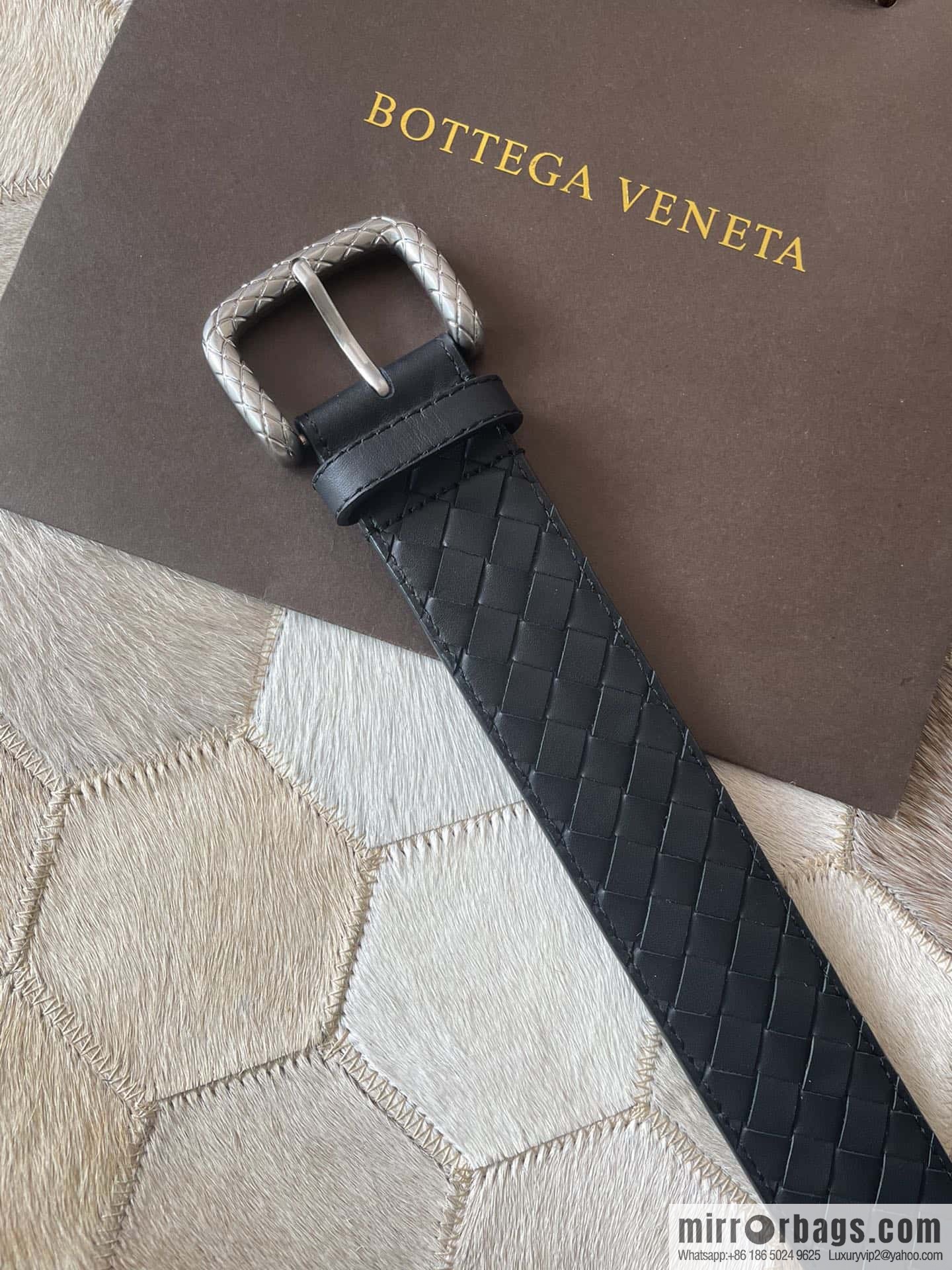Bottega Veneta Butterfly Home, Men's Hand-woven Cowhide Pattern Engraved Pin Buckle Belt 3.5cm