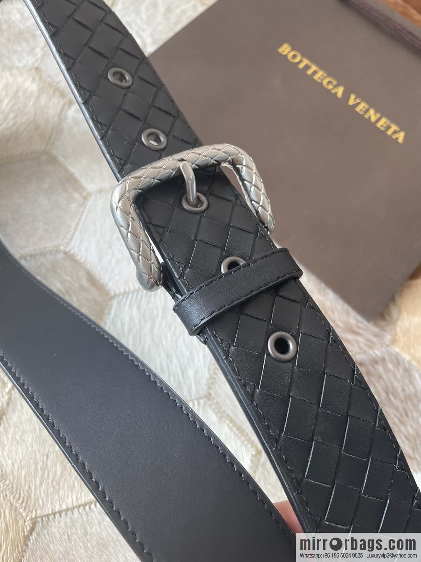 Bottega Veneta Butterfly Home, Men's Hand-woven Cowhide Pattern Engraved Pin Buckle Belt 3.5cm