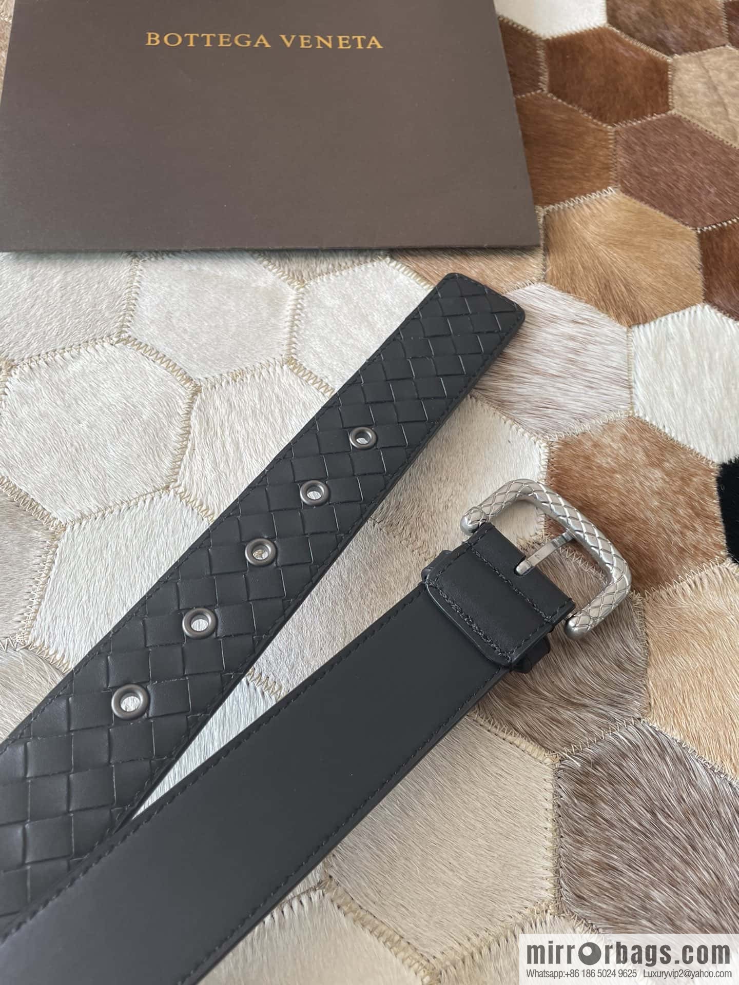 Bottega Veneta Butterfly Home, Men's Hand-woven Cowhide Pattern Engraved Pin Buckle Belt 3.5cm