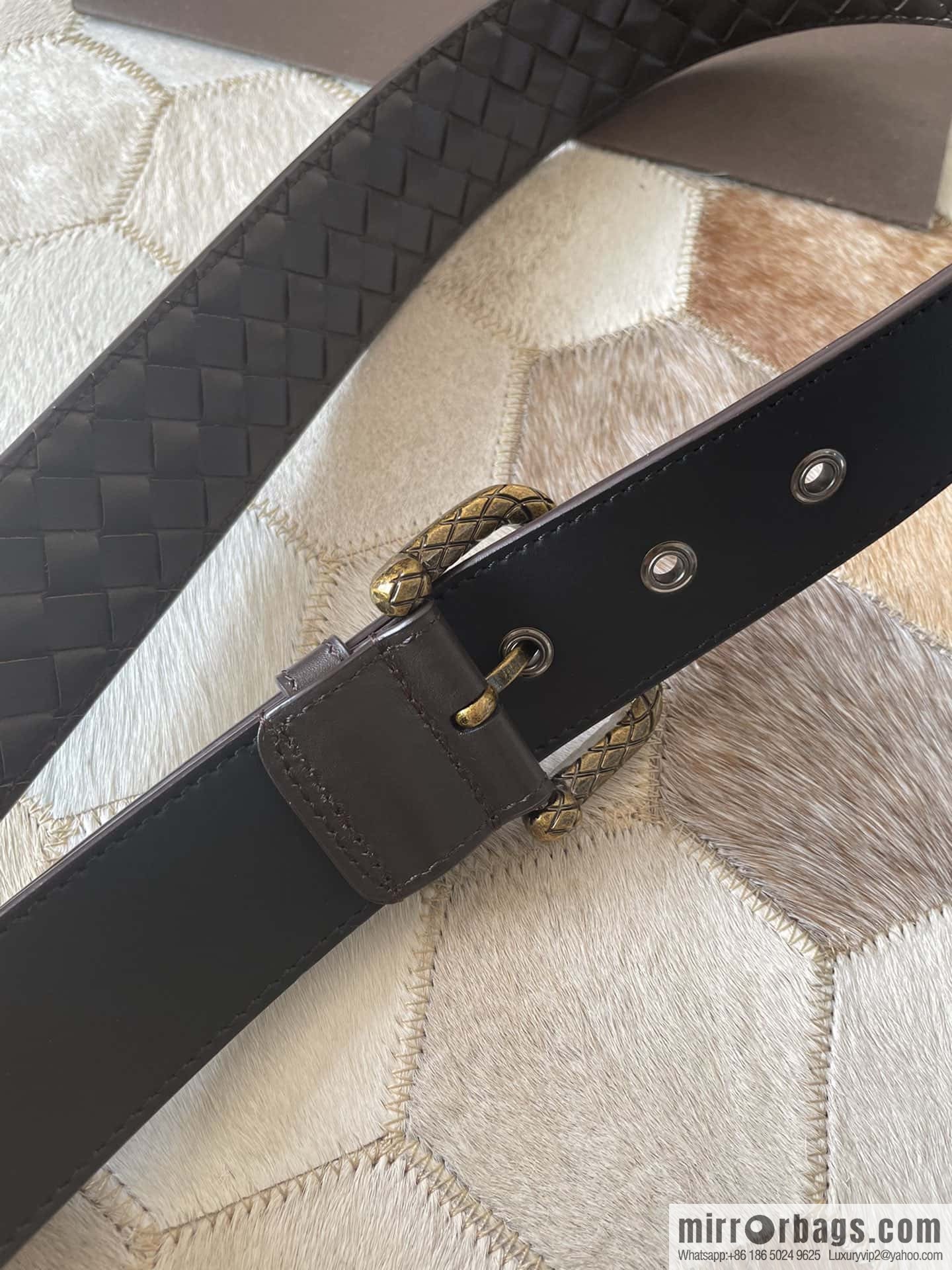 Bottega Veneta Butterfly Home, Men's Hand-woven Cowhide Pattern Engraved Pin Buckle Belt 3.5cm