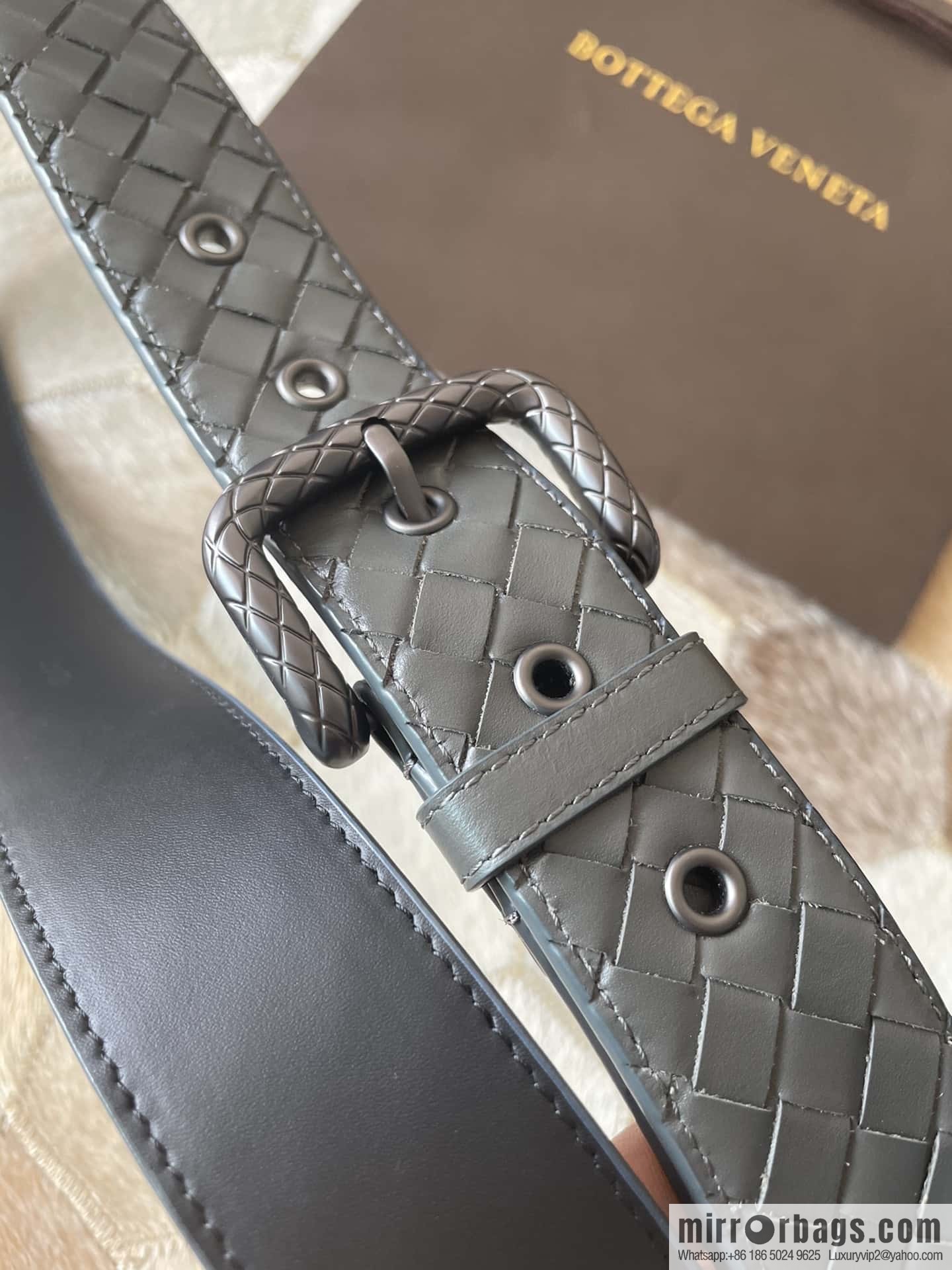Bottega Veneta Butterfly Home, Men's Hand-woven Cowhide Pattern Engraved Pin Buckle Belt 3.5cm