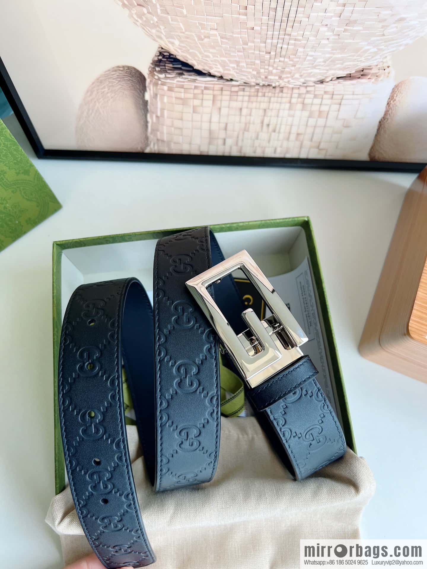 Gucci Gucci G-shaped metal rotating clip buckle, with the first layer of cowhide embossed texture belt 3.5mm