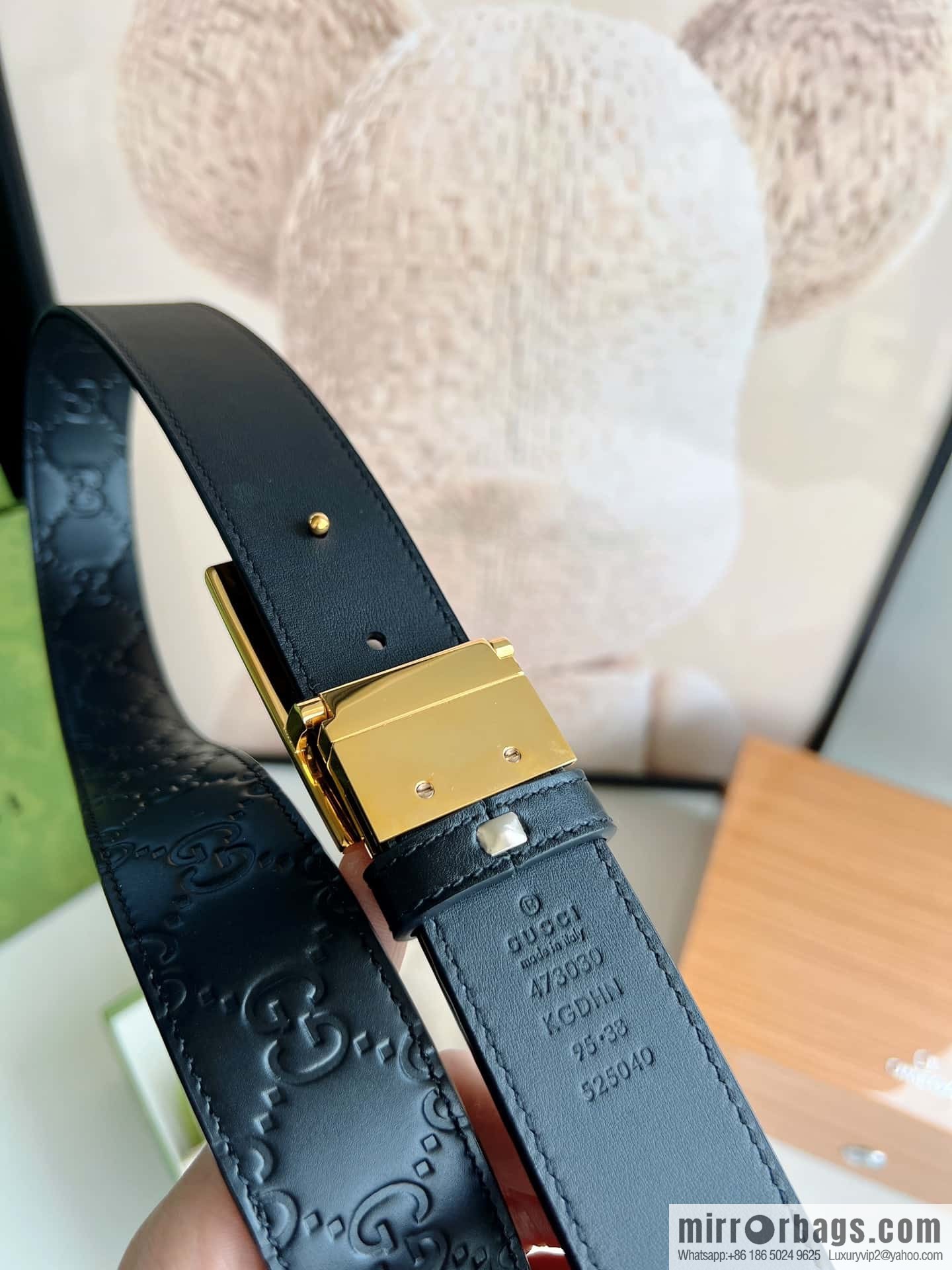Gucci Gucci G-shaped metal rotating clip buckle, with the first layer of cowhide embossed texture belt 3.5mm