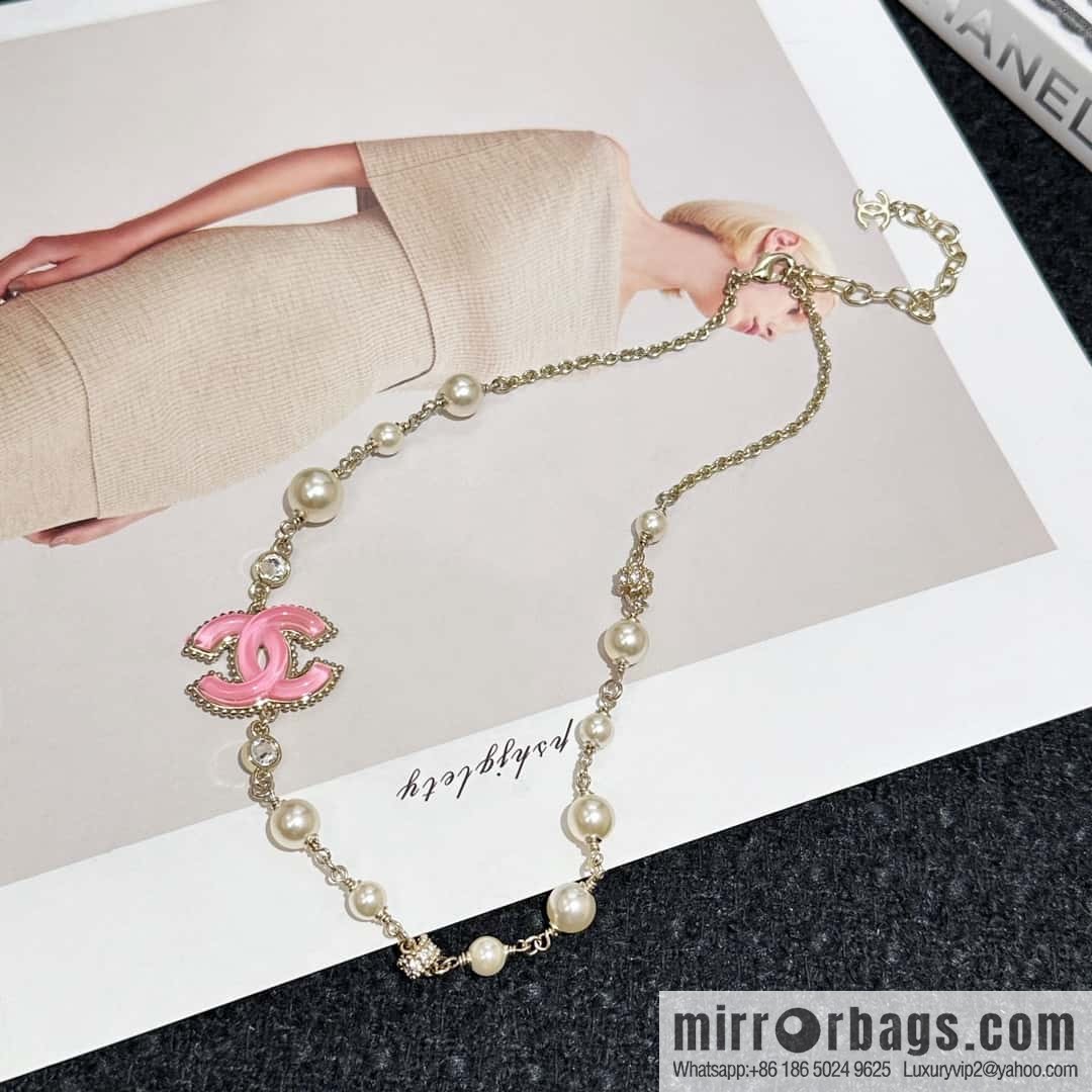 ❗️New ❗️ Chanel necklace ☀️ new ☑️ Chanel pearl pink double c necklace ☀️