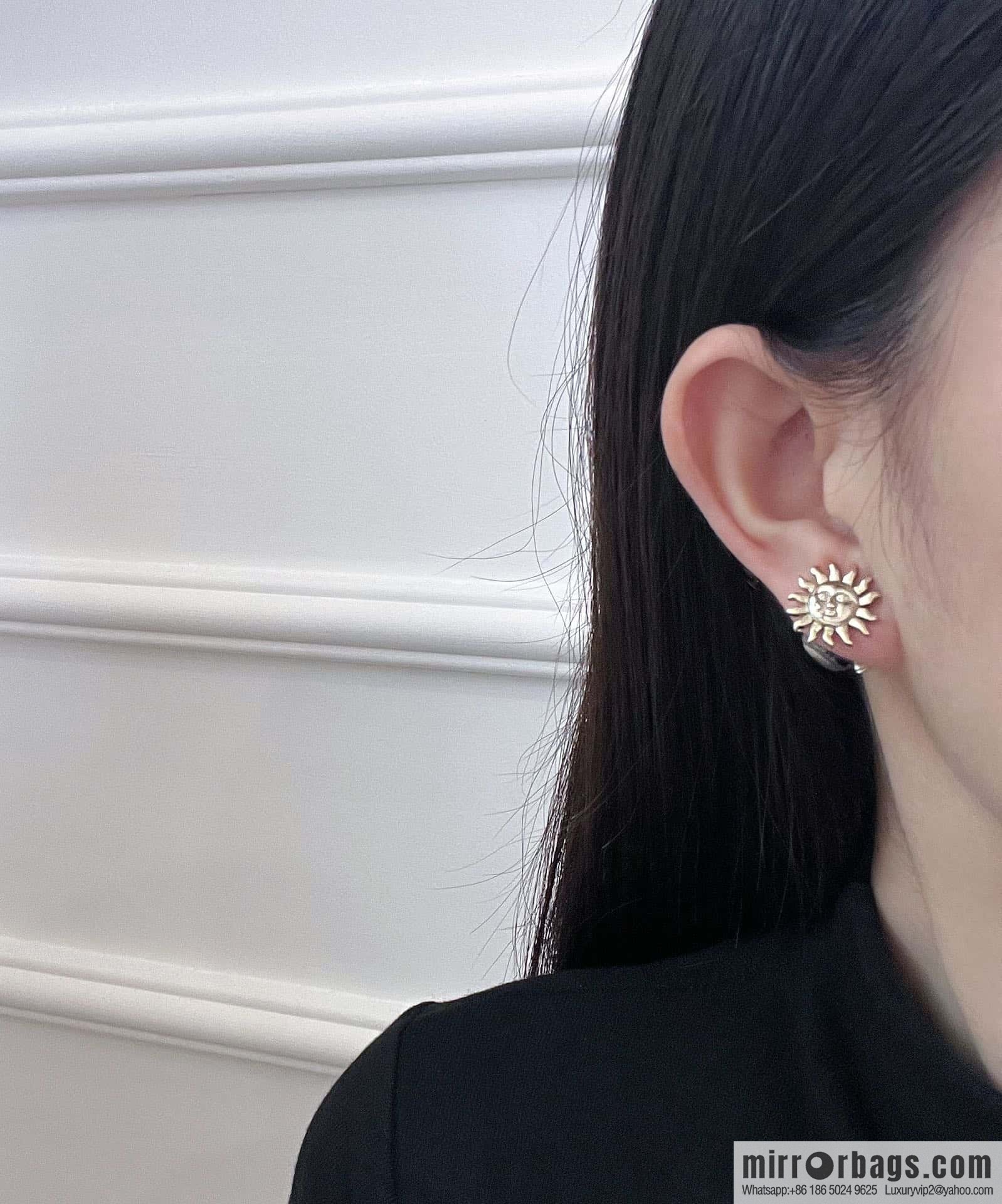 New ☑️ DIOR Dior Tribales Earrings
