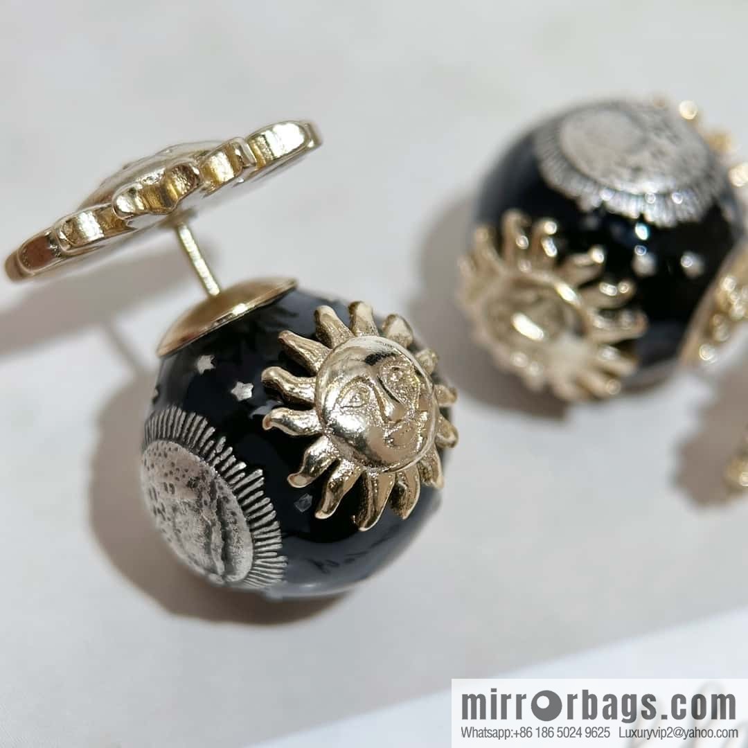 New ☑️ DIOR Dior Tribales Earrings