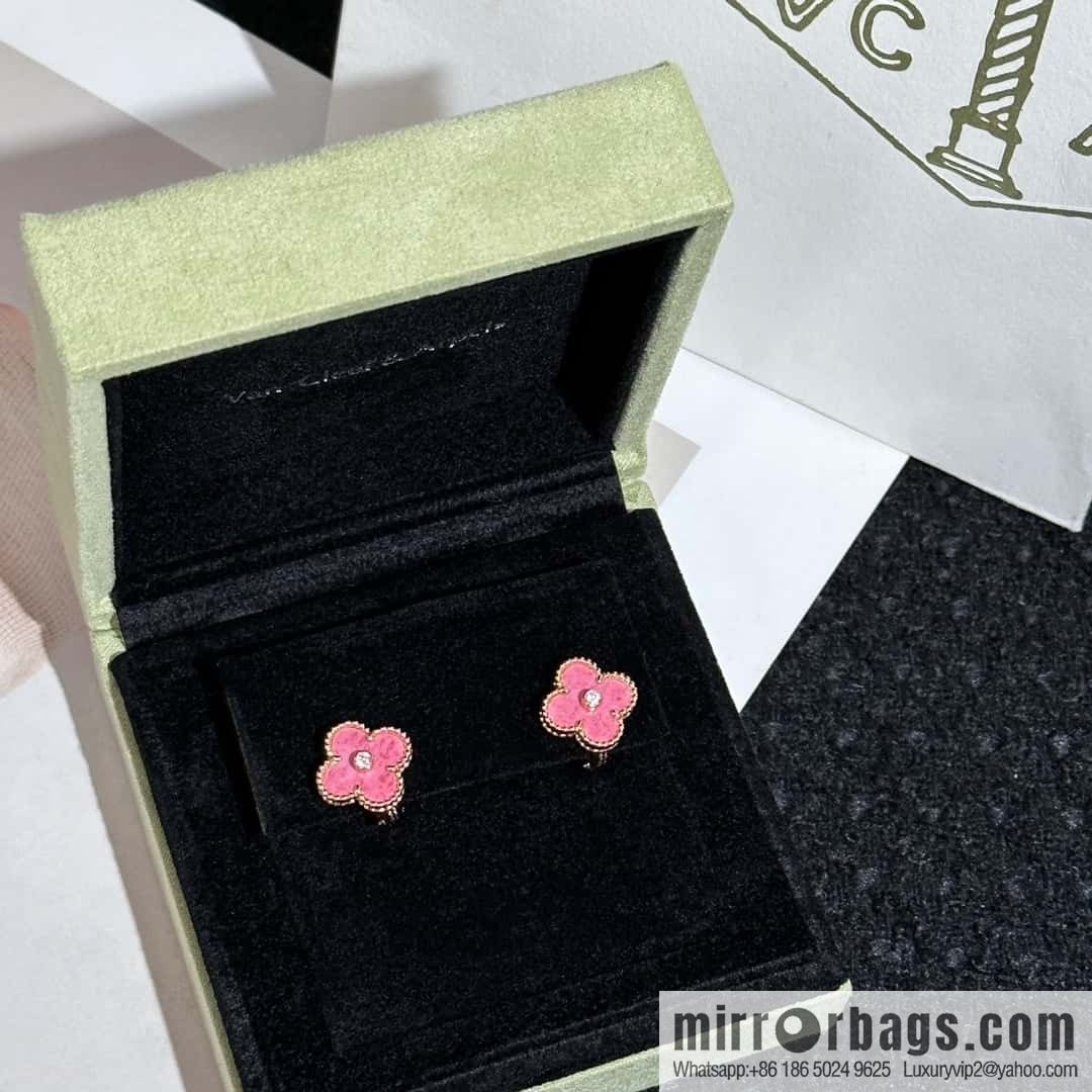 ❗️New ❗️ ☀️ Van Cleef & Arpels Natural Rose Graystone Earrings