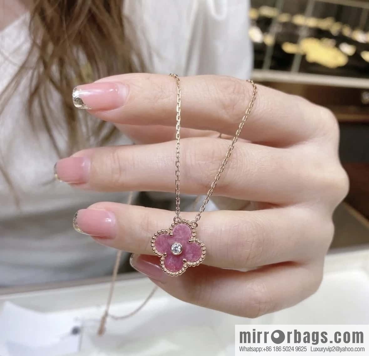 ❗️New ❗️ ☀️ Van Cleef & Arpels Natural Rose Greystone Necklace