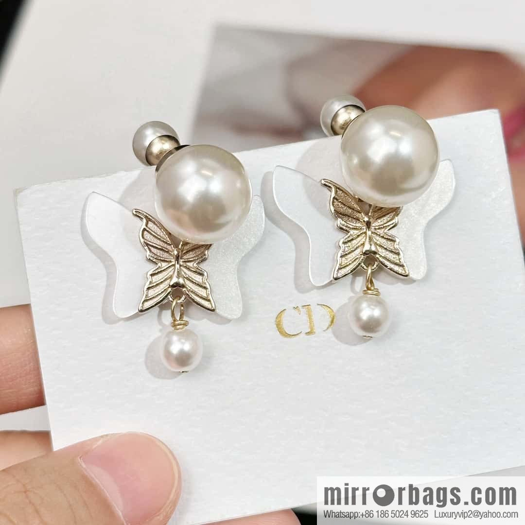 New ☑️ DIOR butterfly size pearl stud earrings