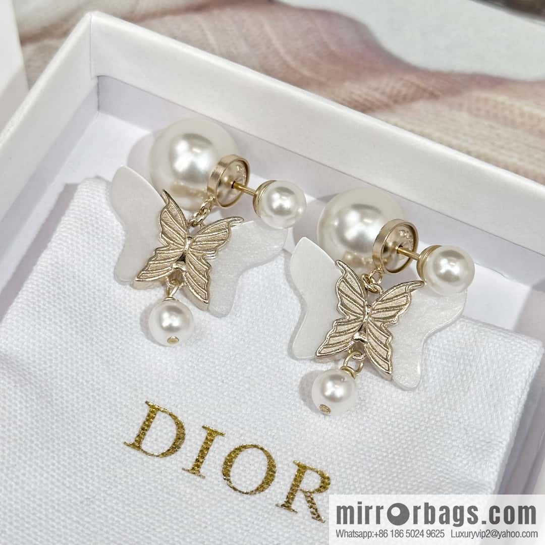 New ☑️ DIOR butterfly size pearl stud earrings