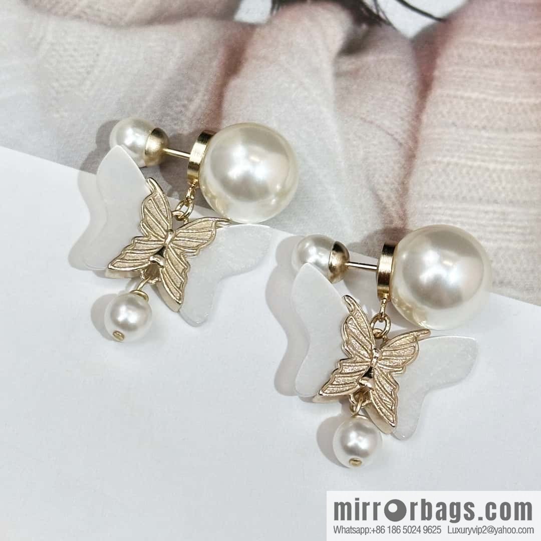 New ☑️ DIOR butterfly size pearl stud earrings