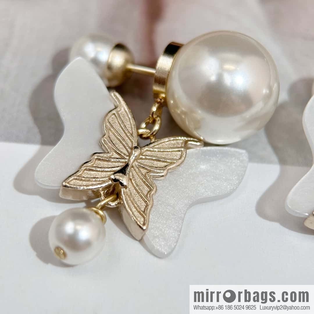 New ☑️ DIOR butterfly size pearl stud earrings