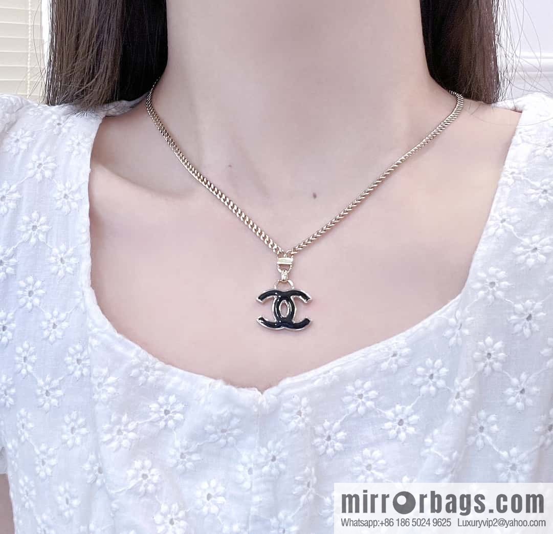 ❗️New ❗️ Chanel necklace ☀️ new ☑️ Chanel double c black drip necklace ☀️