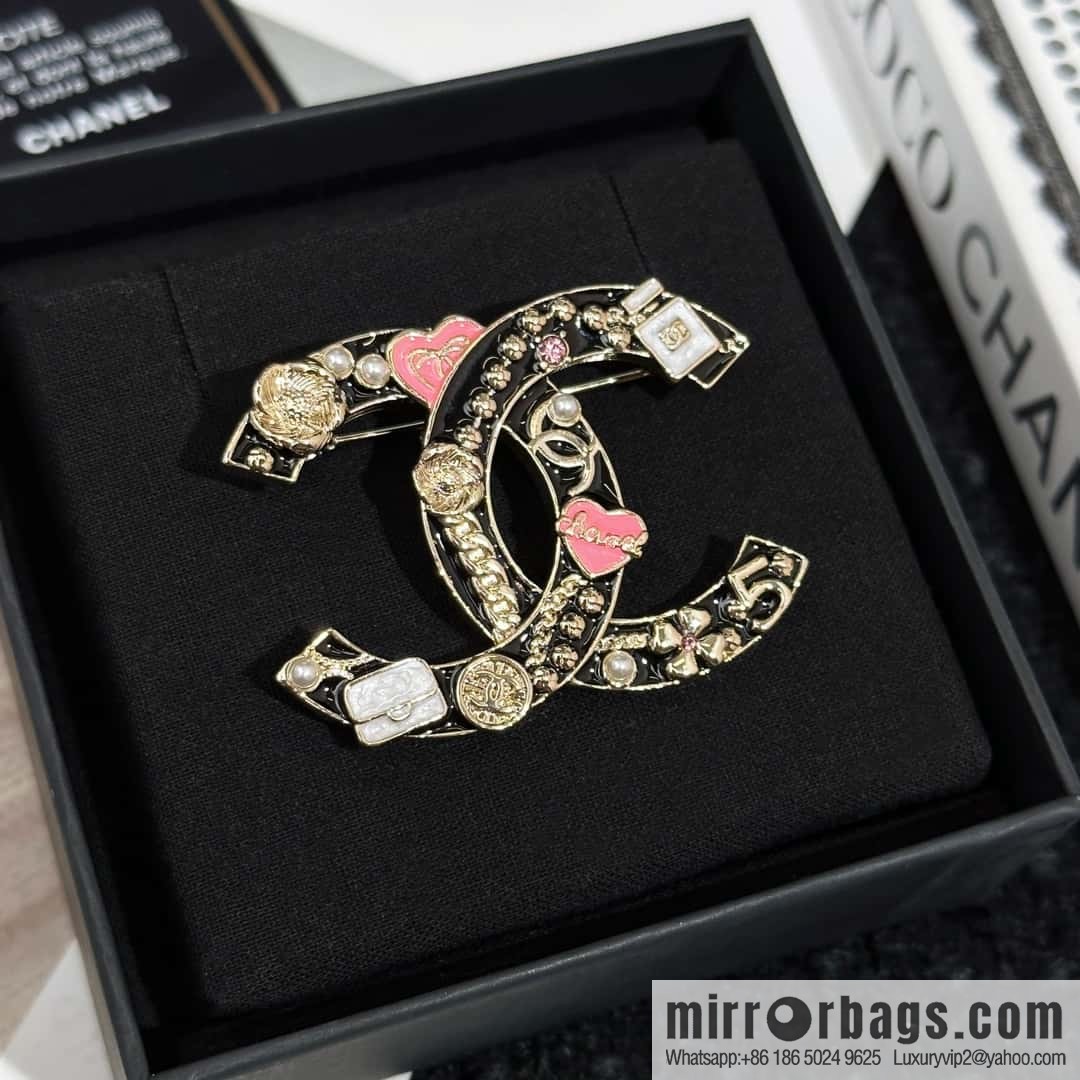 ❗️New ❗️ Chanel brooch ☀️ new ☑️ Chanel double c black enamel brooch ☀️