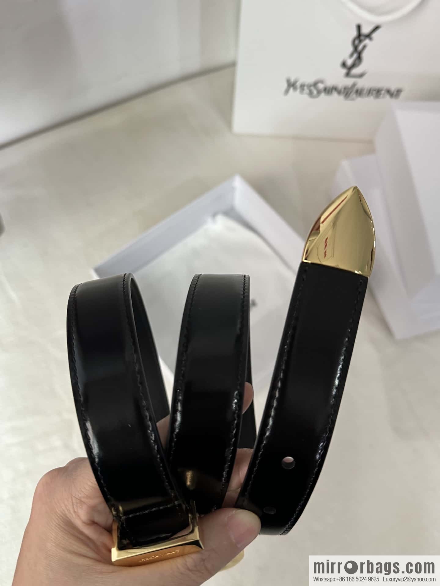 YSL's latest pin buckle triangular tail belt 2.5CM