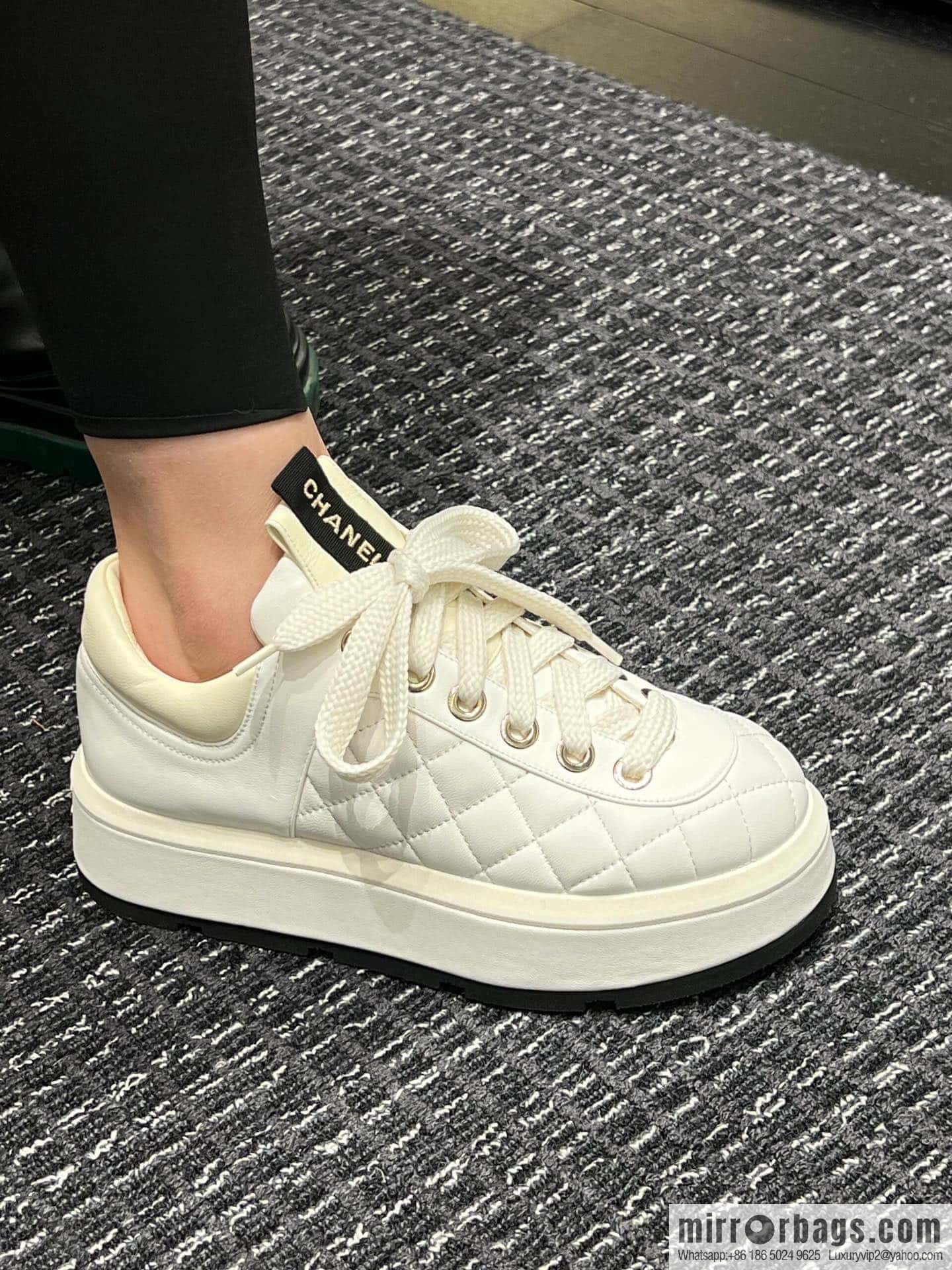 CHANEL Xiaoxiang Rhombus lambskin platform casual sneakers