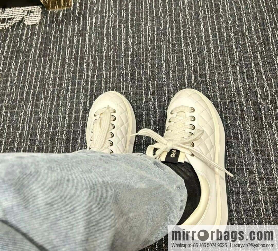 CHANEL Xiaoxiang Rhombus lambskin platform casual sneakers