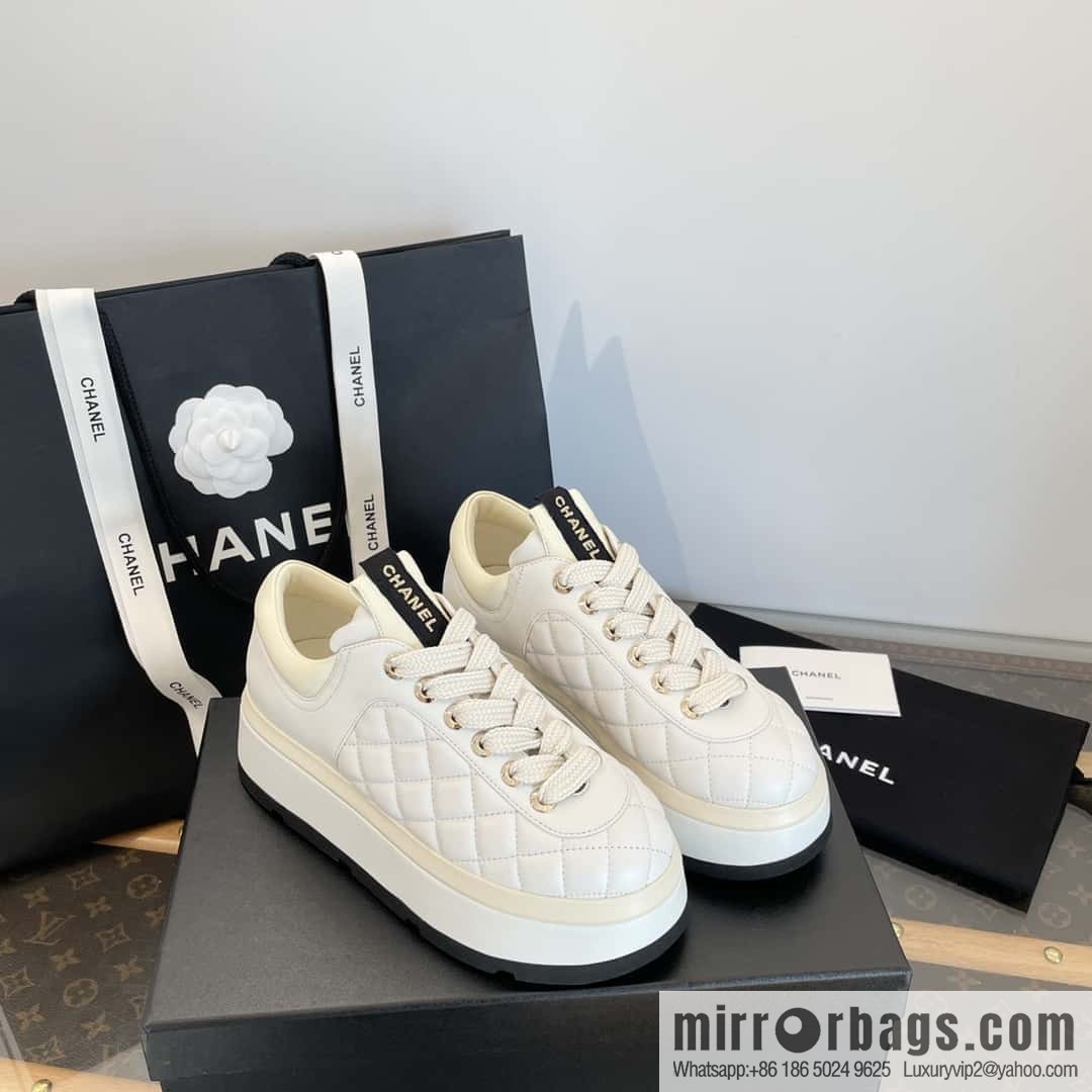 CHANEL Xiaoxiang Rhombus lambskin platform casual sneakers